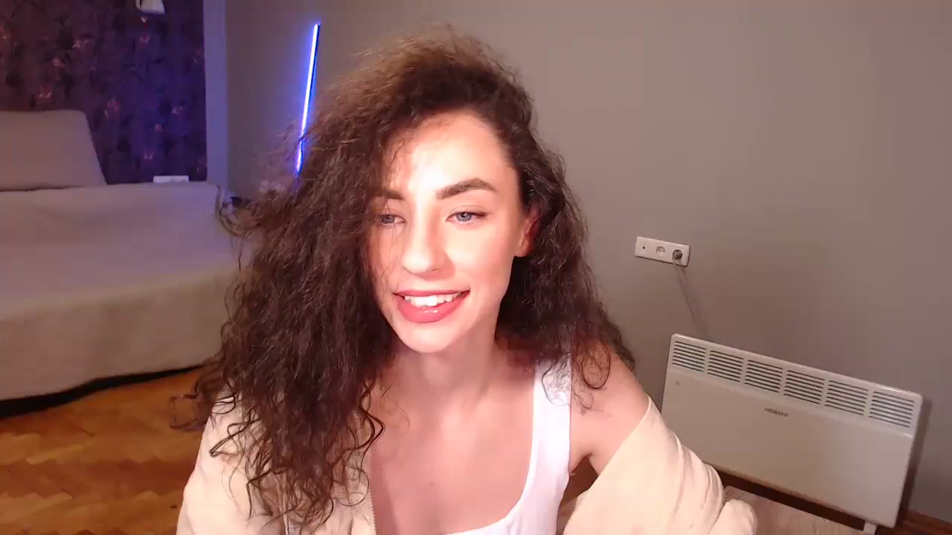 Gallery image thumbnail from Millla_Mi's myfreecams stream on, 10/08/2023, 22:51 image 2 of 20