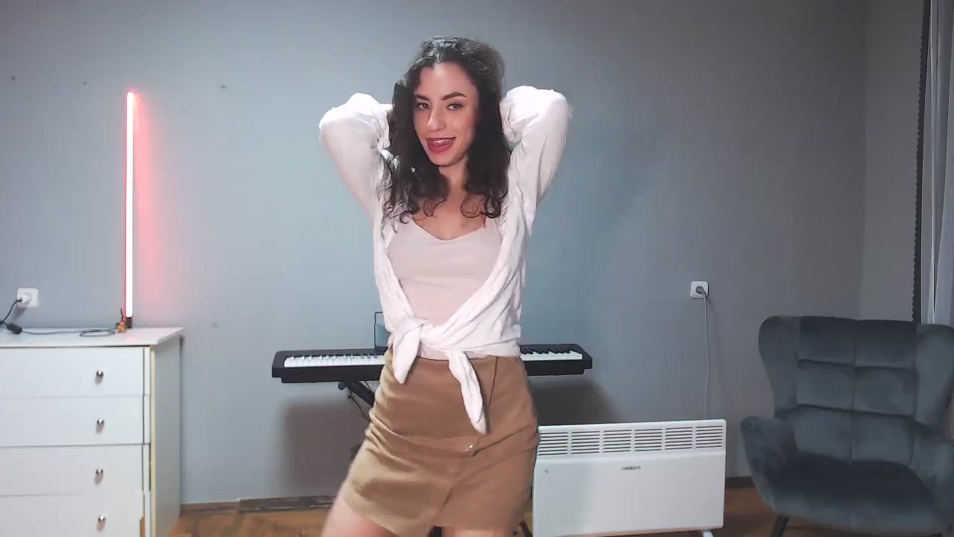 Gallery image thumbnail from Millla_Mi's myfreecams stream on, 10/28/2023, 20:33 image 9 of 20