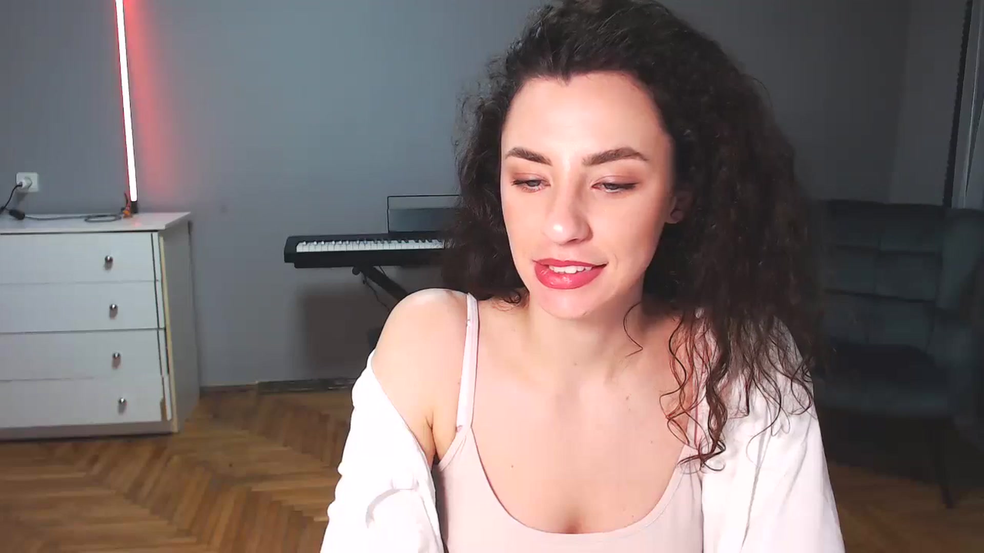 Gallery image thumbnail from Millla_Mi's myfreecams stream on, 10/28/2023, 21:23 image 12 of 20