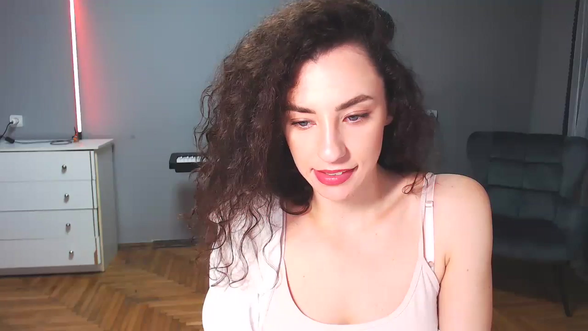 Gallery image thumbnail from Millla_Mi's myfreecams stream on, 10/28/2023, 21:23 image 3 of 20