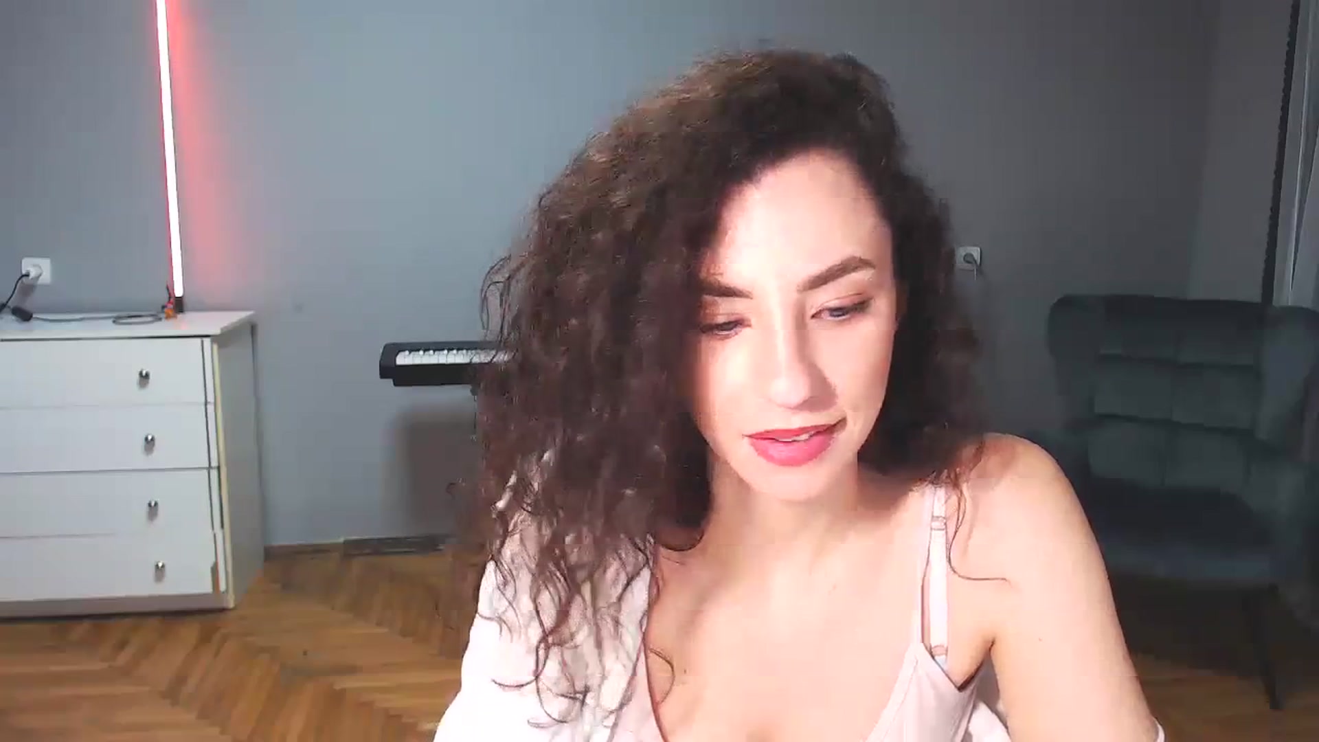 Gallery image thumbnail from Millla_Mi's myfreecams stream on, 10/28/2023, 21:23 image 4 of 20