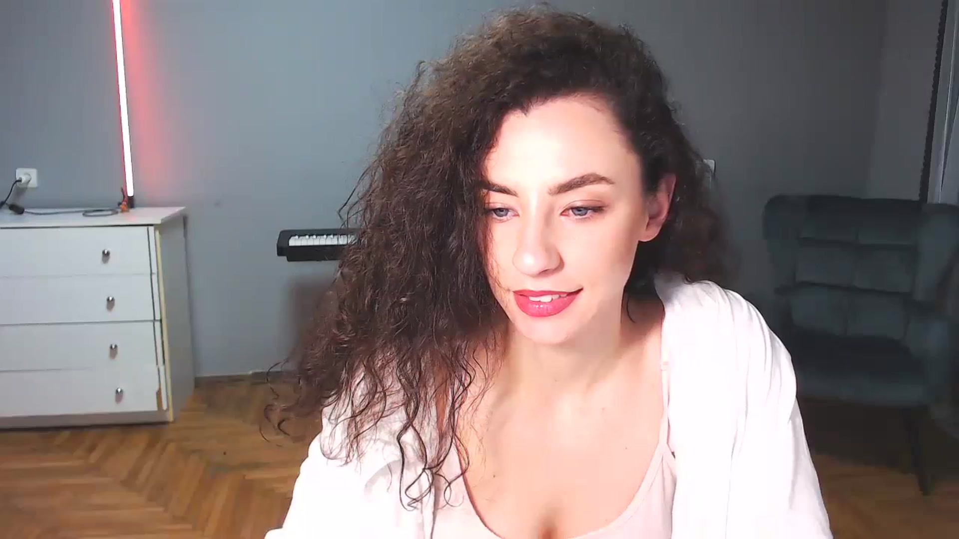 Gallery image thumbnail from Millla_Mi's myfreecams stream on, 10/28/2023, 21:23 image 7 of 20