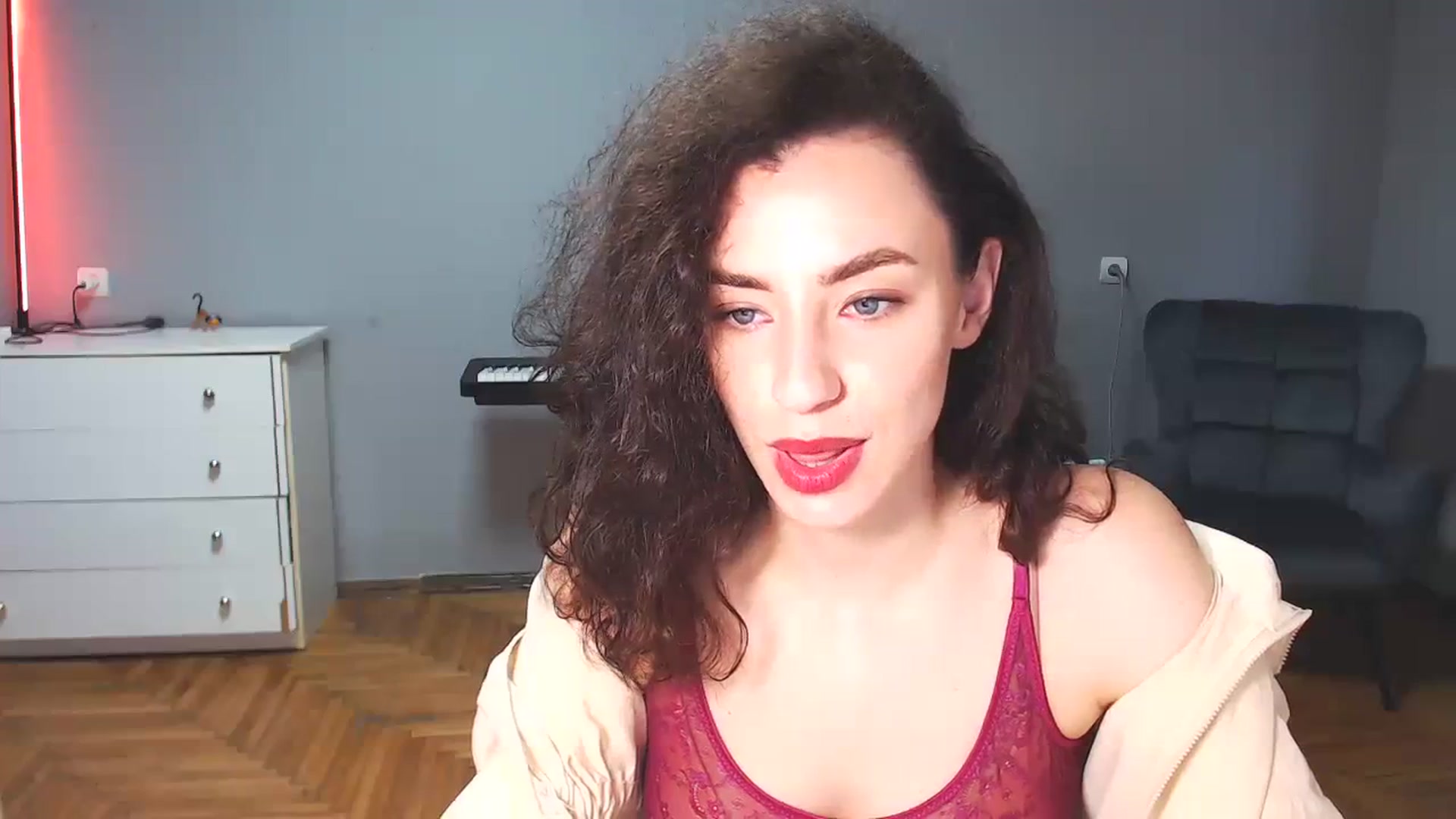 Gallery image thumbnail from Millla_Mi's myfreecams stream on, 11/04/2023, 09:38 image 12 of 20