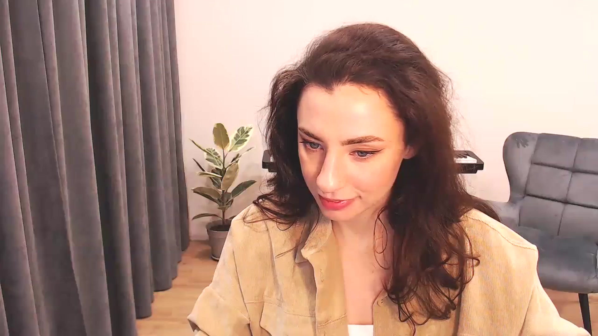Gallery image thumbnail from Millla_Mi's myfreecams stream on, 12/12/2023, 22:15 image 2 of 20