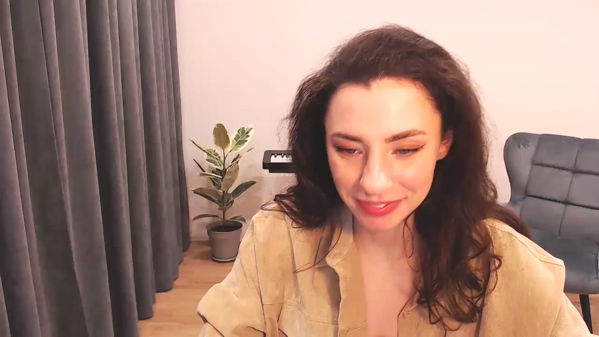 Gallery image thumbnail from Millla_Mi's myfreecams stream on, 12/12/2023, 22:15 image 1 of 20