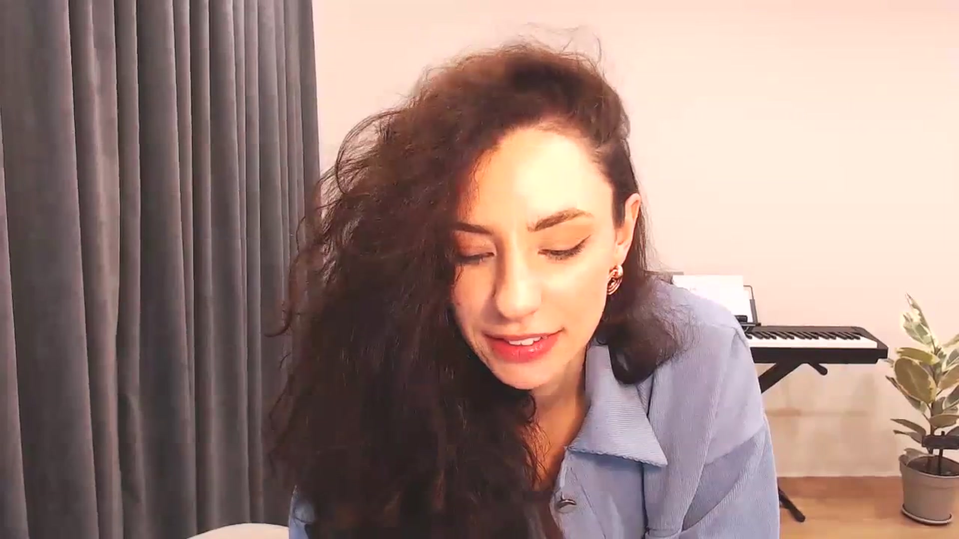 Gallery image thumbnail from Millla_Mi's myfreecams stream on, 01/10/2024, 23:06 image 4 of 20