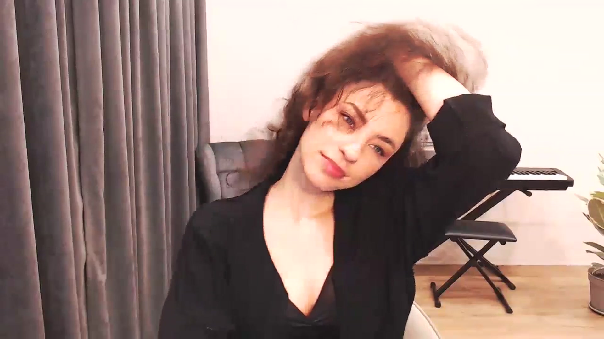 Gallery image thumbnail from Millla_Mi's myfreecams stream on, 01/25/2024, 19:32 image 9 of 20