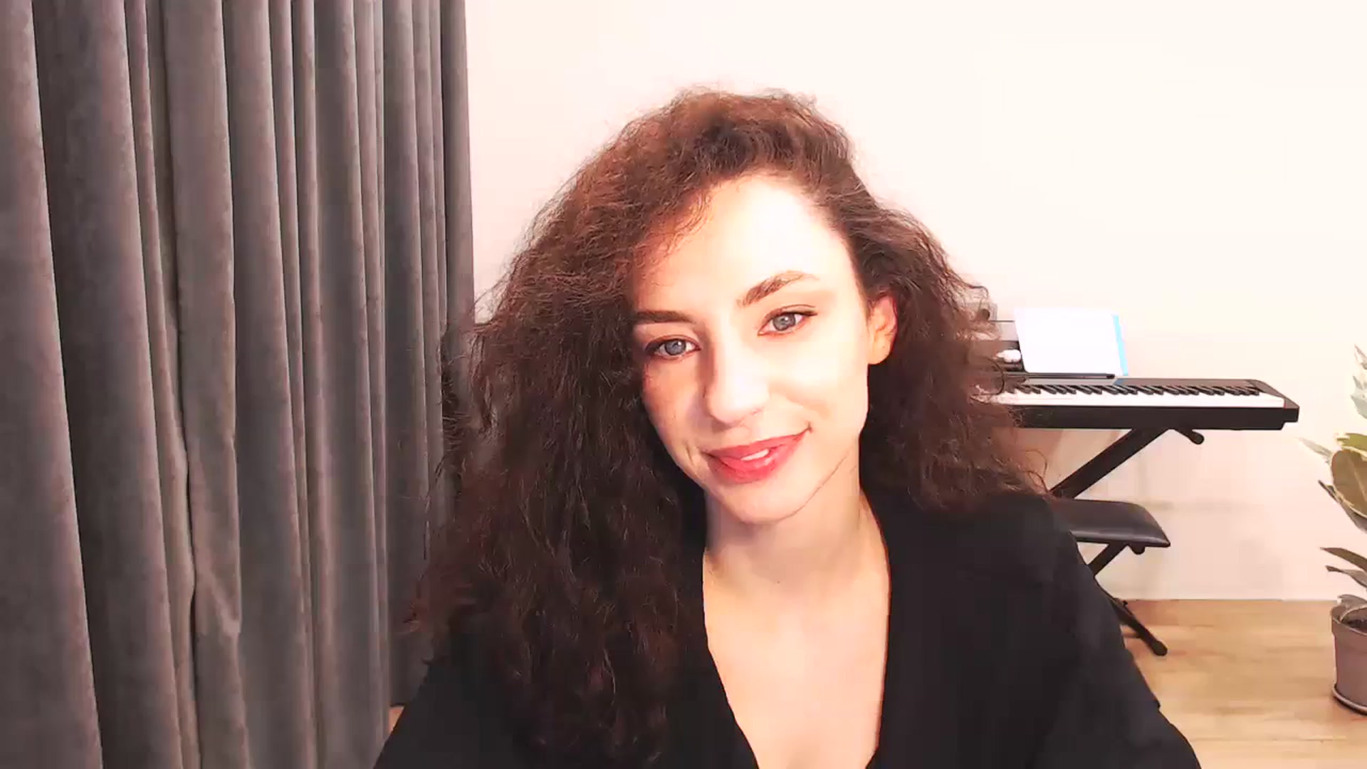 Gallery image thumbnail from Millla_Mi's myfreecams stream on, 01/25/2024, 19:32 image 18 of 20