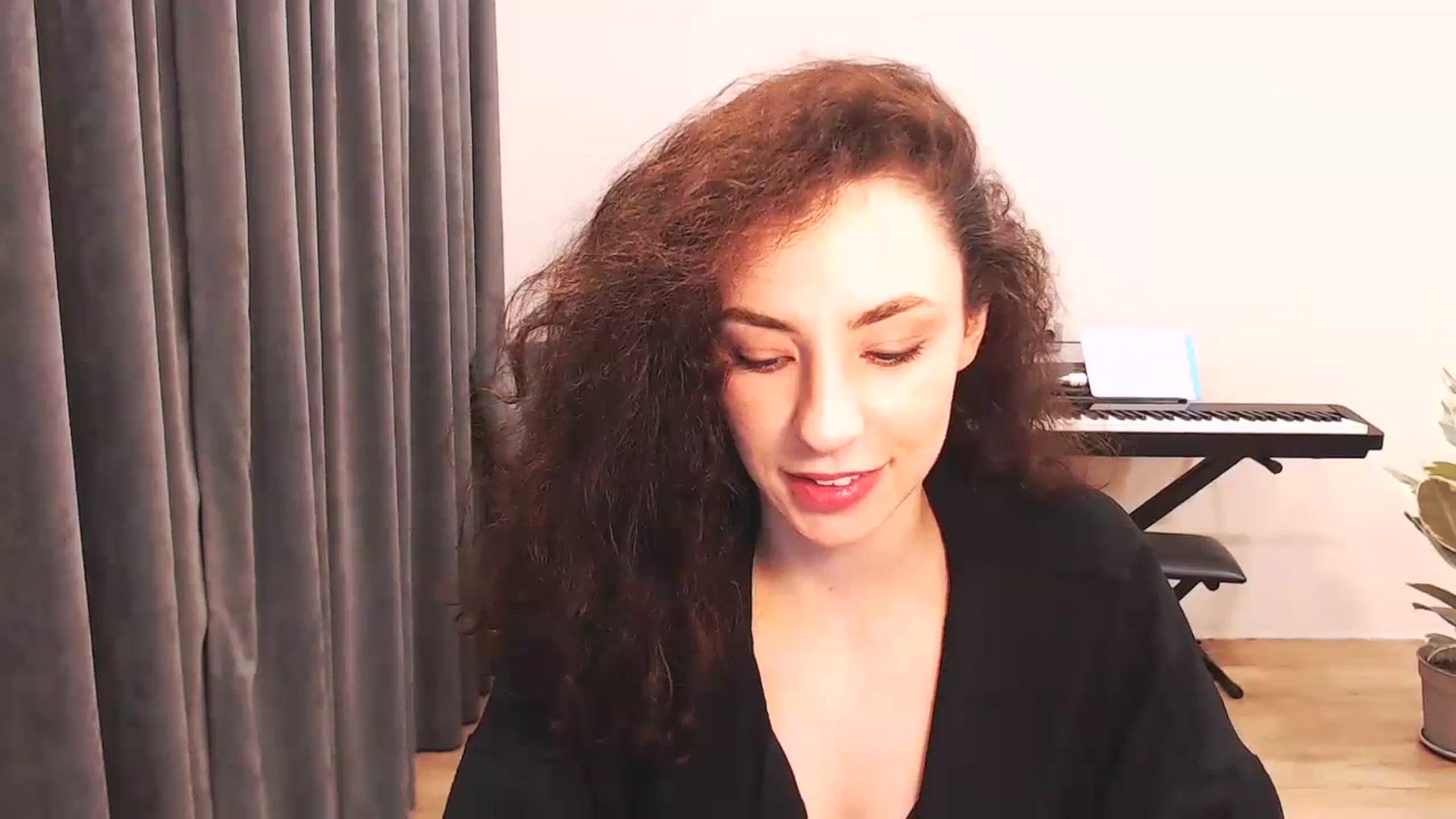 Gallery image thumbnail from Millla_Mi's myfreecams stream on, 01/25/2024, 19:32 image 15 of 20