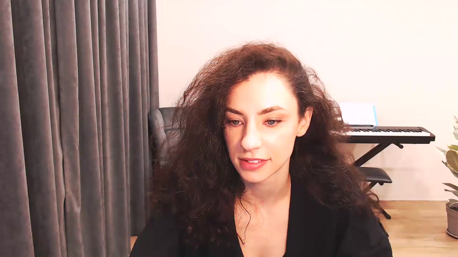 Gallery image thumbnail from Millla_Mi's myfreecams stream on, 01/25/2024, 19:32 image 2 of 20
