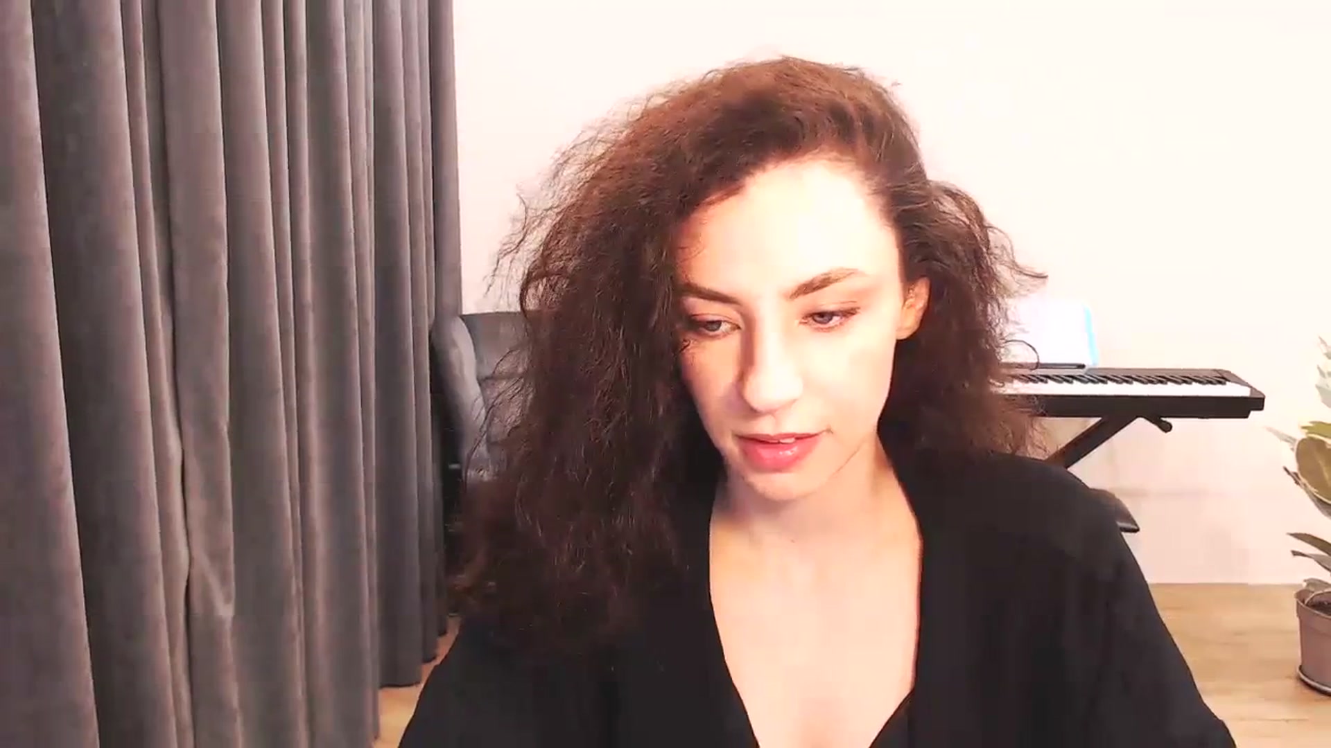 Gallery image thumbnail from Millla_Mi's myfreecams stream on, 01/25/2024, 19:32 image 7 of 20