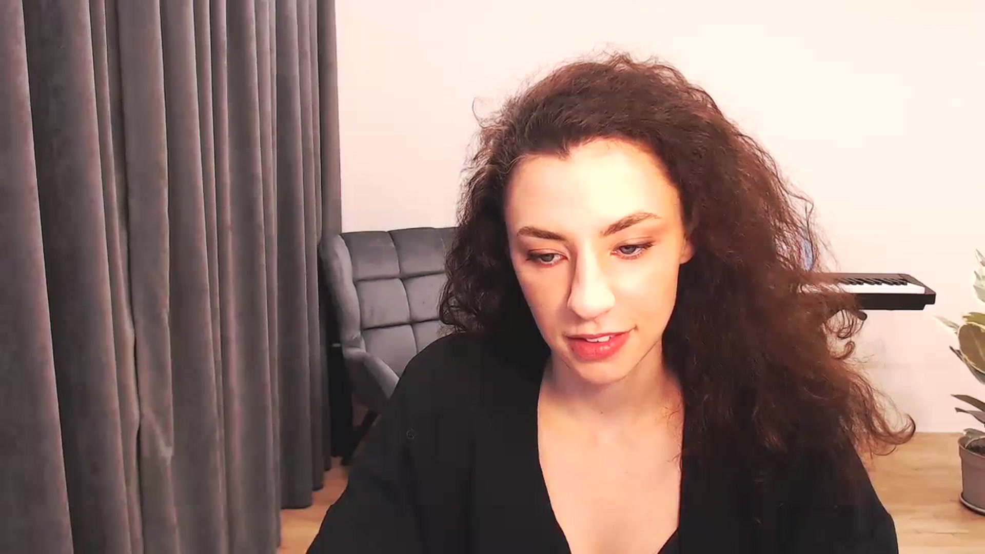 Gallery image thumbnail from Millla_Mi's myfreecams stream on, 01/25/2024, 19:32 image 11 of 20