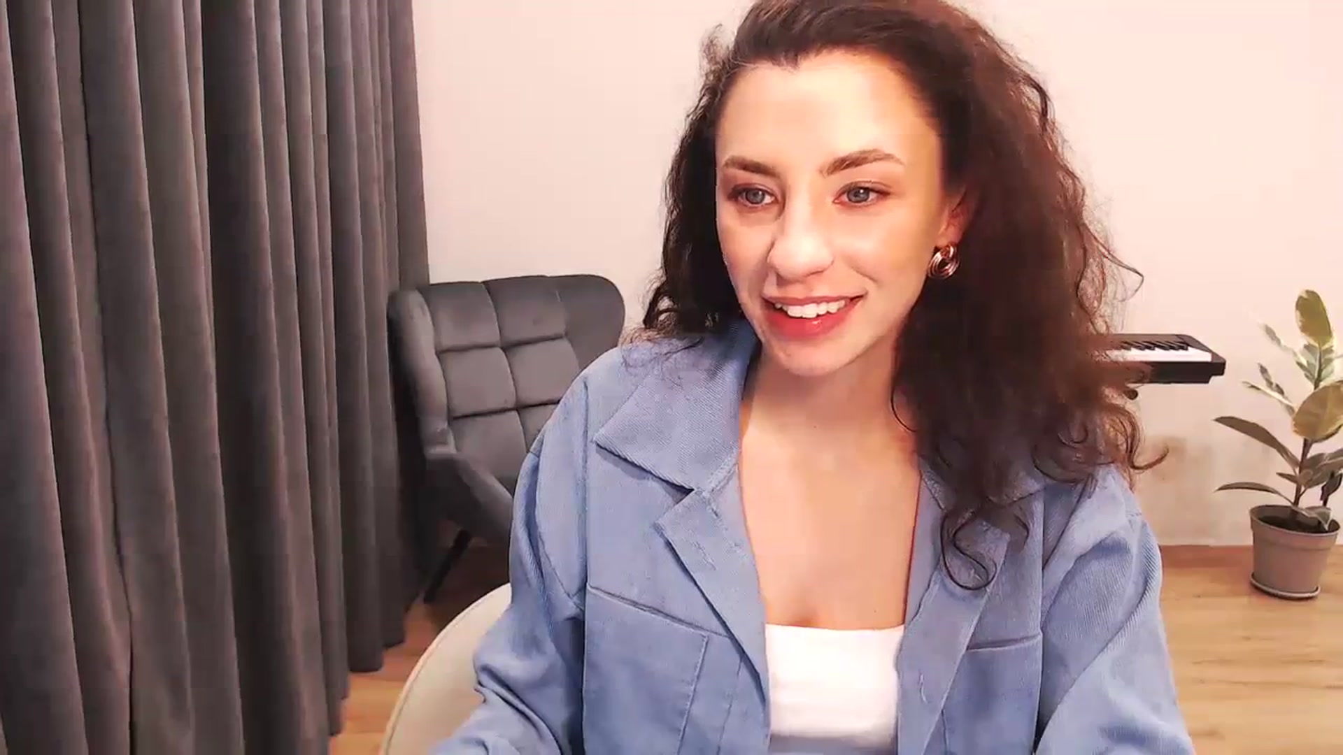 Gallery image thumbnail from Millla_Mi's myfreecams stream on, 02/03/2024, 19:48 image 9 of 20