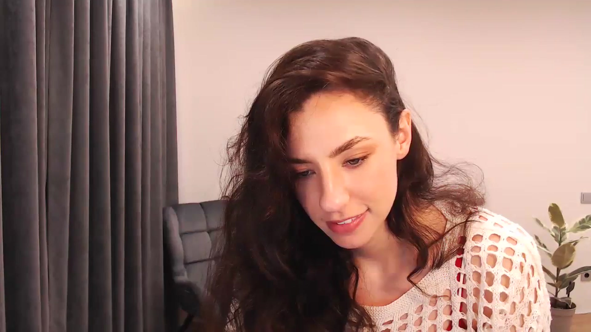 Gallery image thumbnail from Millla_Mi's myfreecams stream on, 02/07/2024, 21:34 image 15 of 20