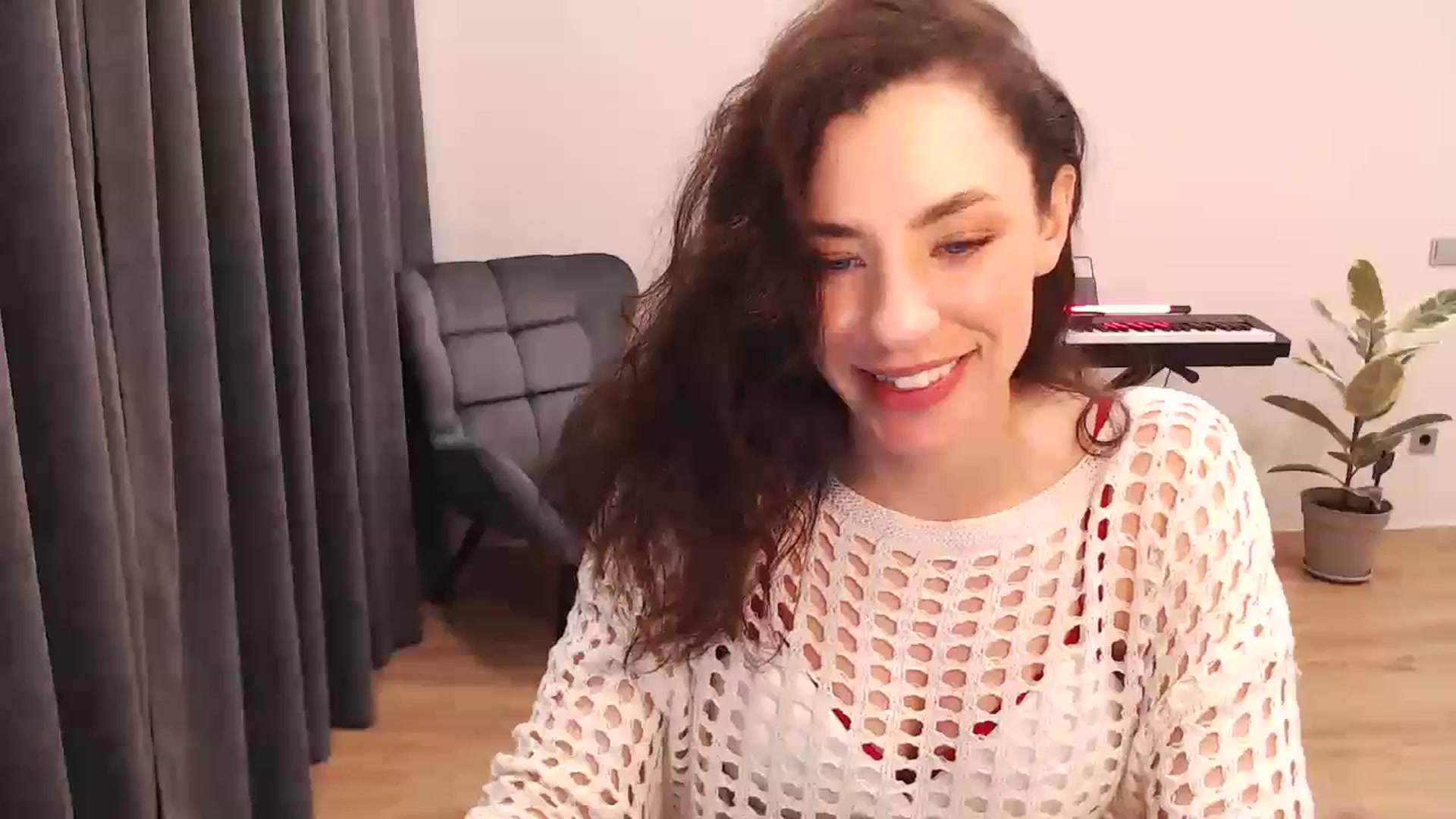 Gallery image thumbnail from Millla_Mi's myfreecams stream on, 02/07/2024, 21:34 image 3 of 20