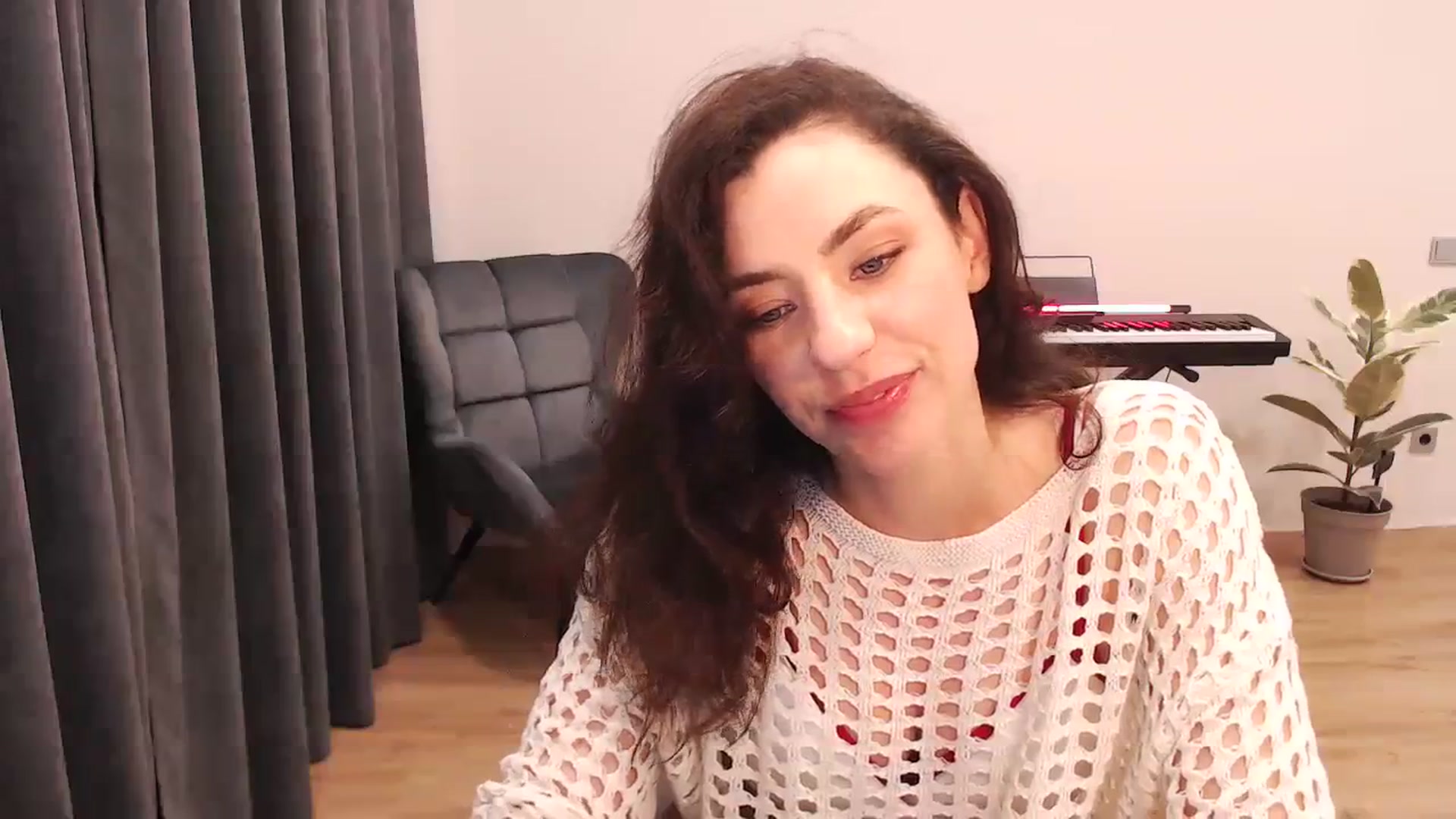 Gallery image thumbnail from Millla_Mi's myfreecams stream on, 02/07/2024, 21:34 image 4 of 20