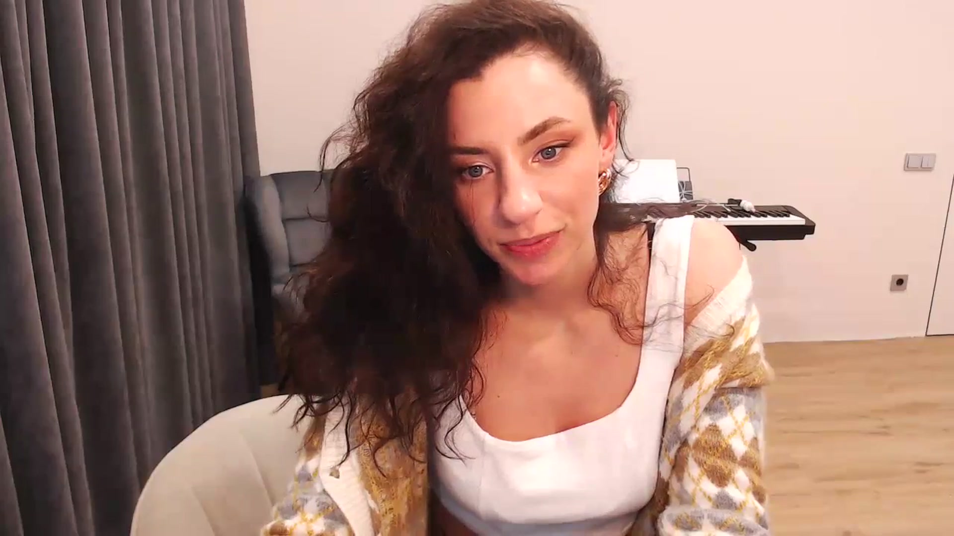 Gallery image thumbnail from Millla_Mi's myfreecams stream on, 02/18/2024, 22:31 image 12 of 20