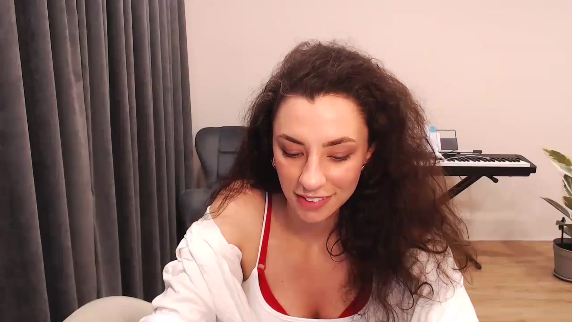Gallery image thumbnail from Millla_Mi's myfreecams stream on, 02/25/2024, 22:03 image 5 of 20