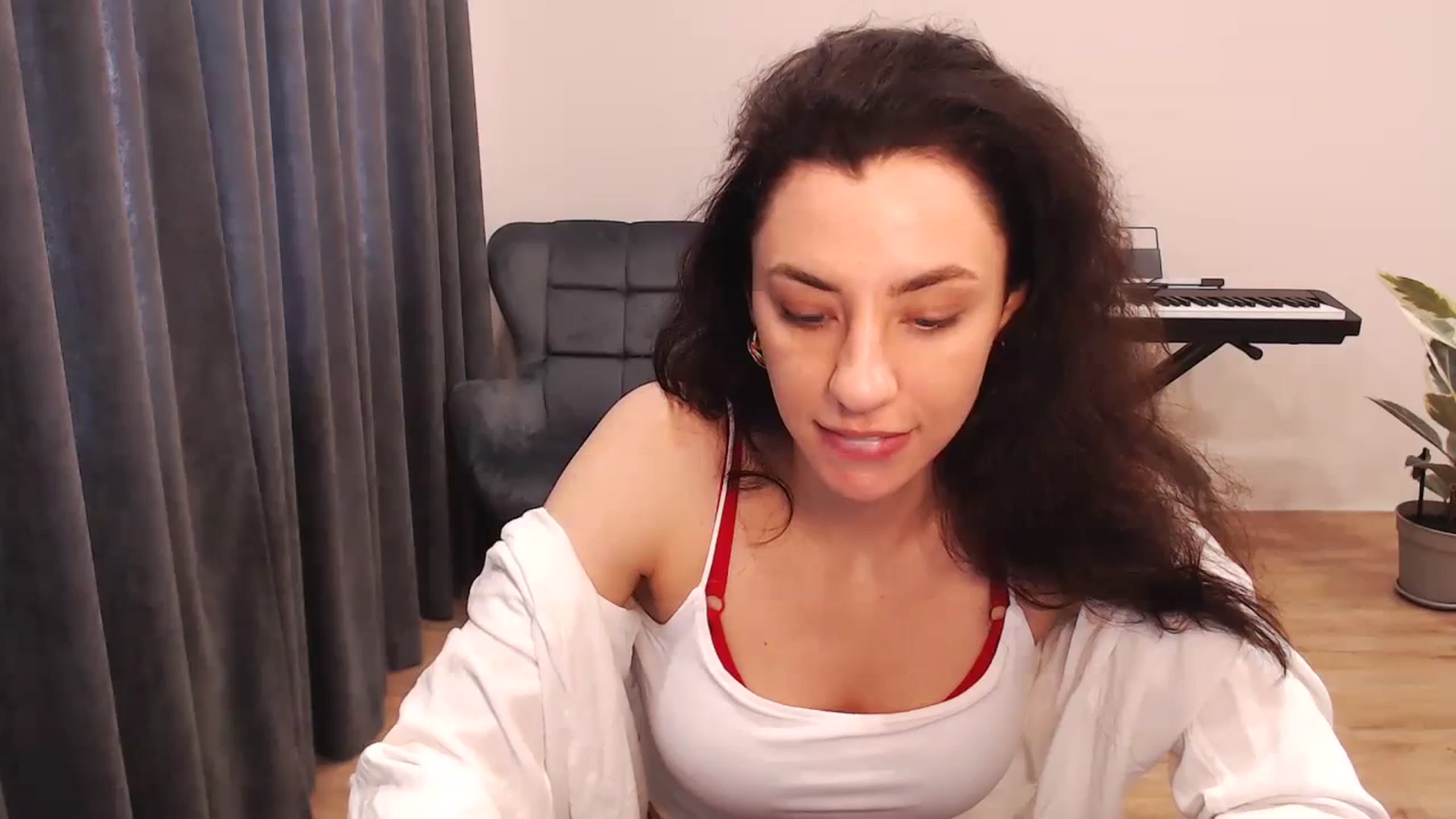 Gallery image thumbnail from Millla_Mi's myfreecams stream on, 02/28/2024, 08:42 image 15 of 20