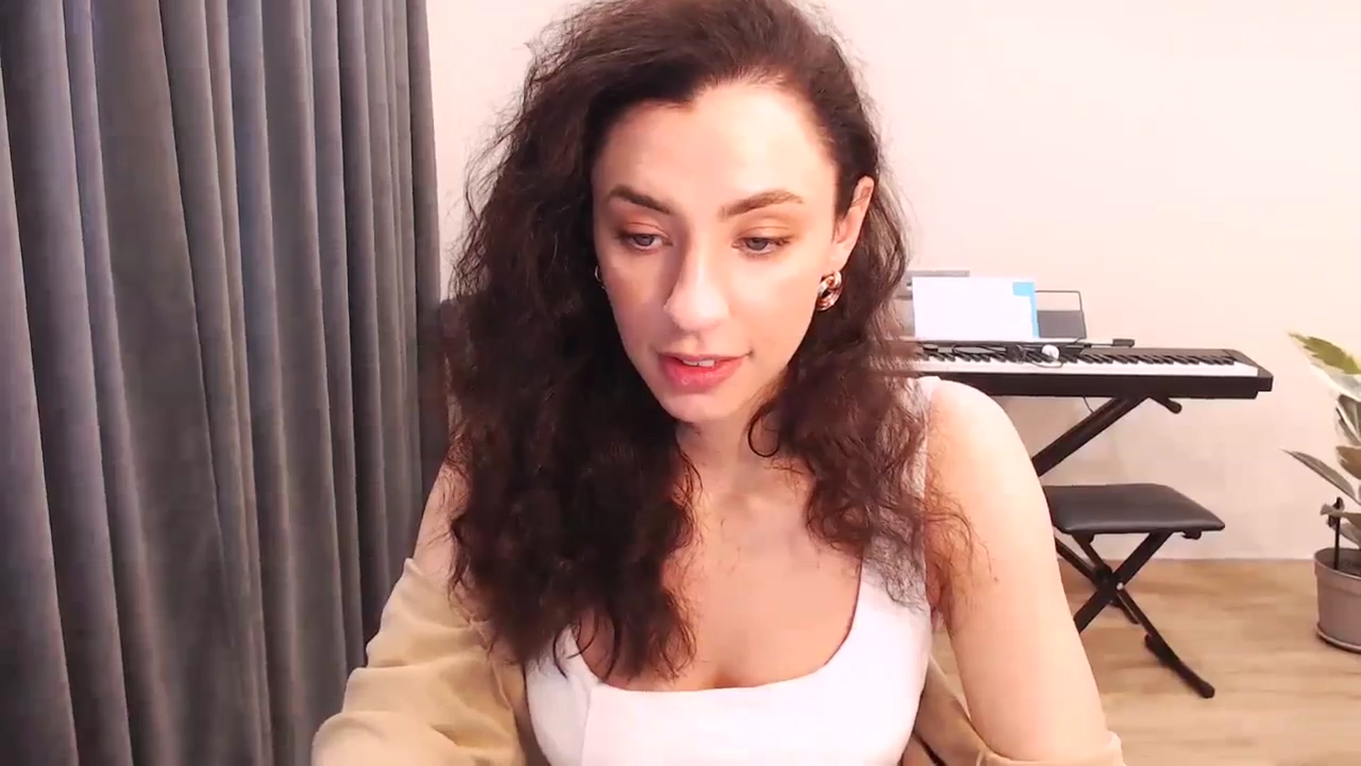 Gallery image thumbnail from Millla_Mi's myfreecams stream on, 03/04/2024, 11:35 image 14 of 20