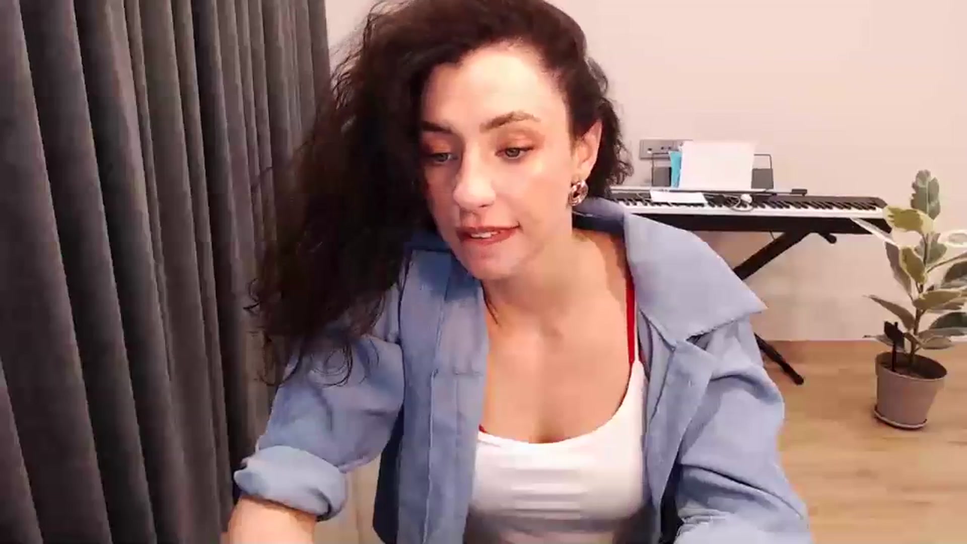 Gallery image thumbnail from Millla_Mi's myfreecams stream on, 03/07/2024, 19:08 image 14 of 20