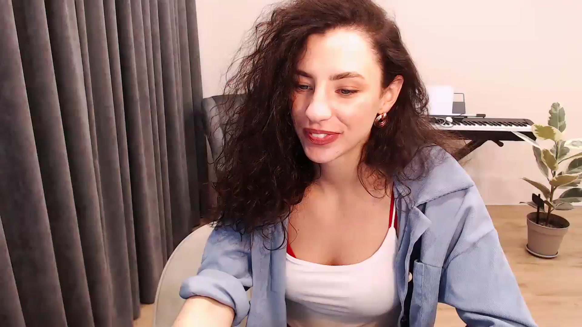 Gallery image thumbnail from Millla_Mi's myfreecams stream on, 03/07/2024, 19:08 image 13 of 20