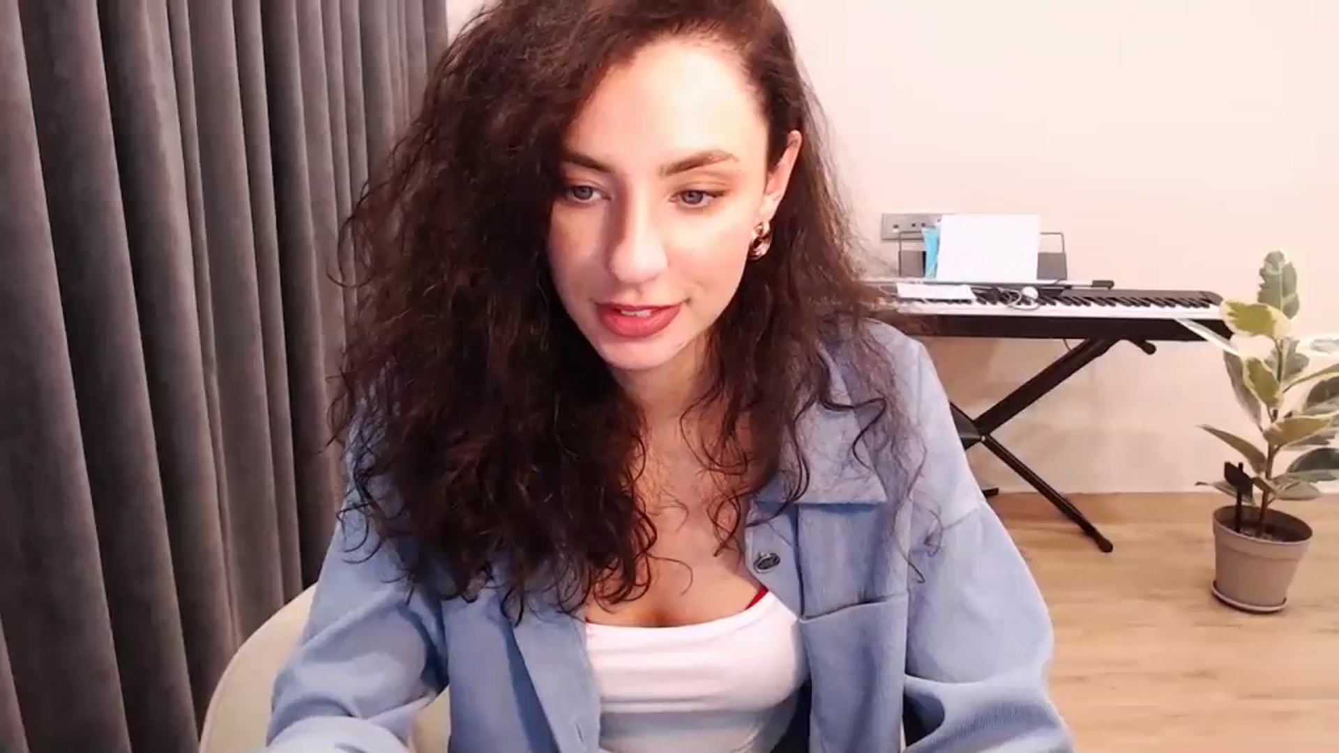 Gallery image thumbnail from Millla_Mi's myfreecams stream on, 03/07/2024, 19:50 image 10 of 20