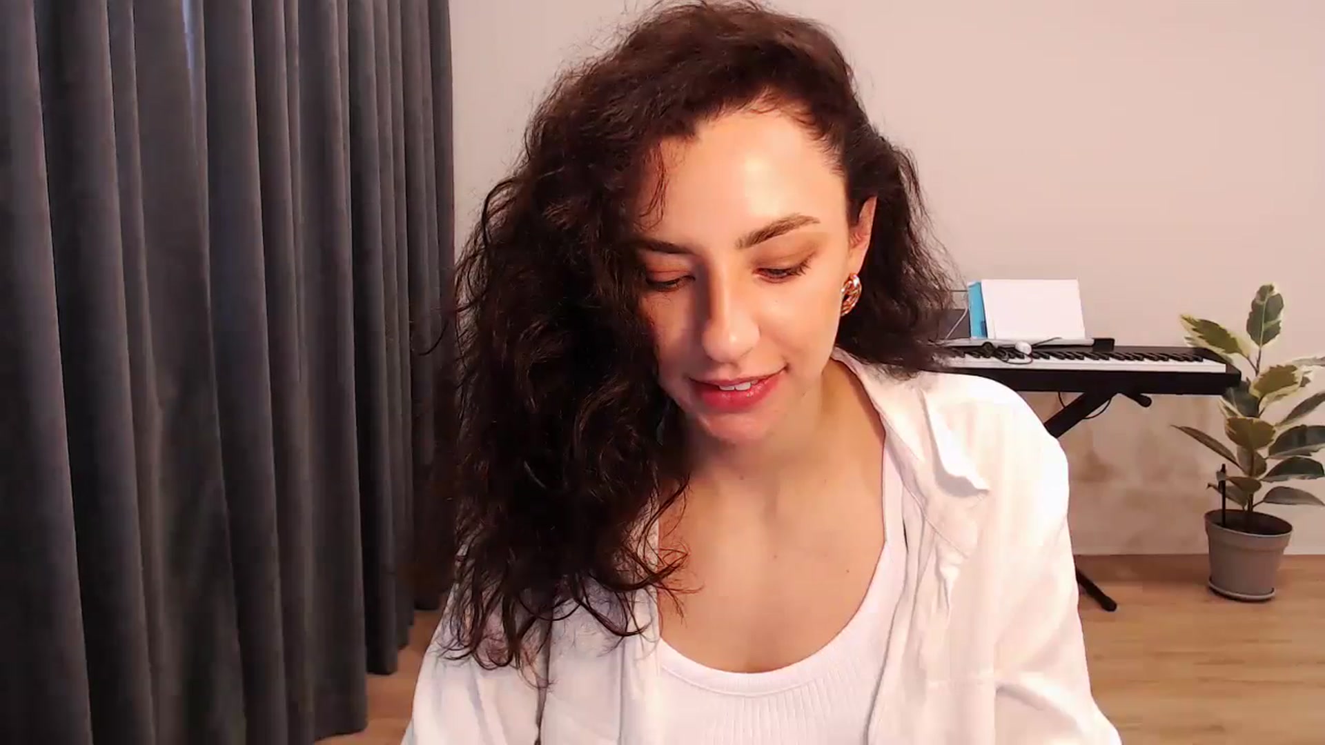 Gallery image thumbnail from Millla_Mi's myfreecams stream on, 03/13/2024, 09:33 image 3 of 20