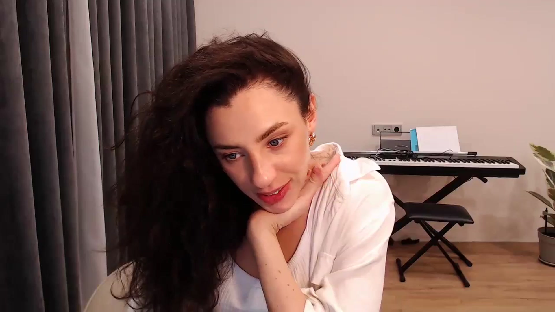 Gallery image thumbnail from Millla_Mi's myfreecams stream on, 03/13/2024, 21:44 image 13 of 20