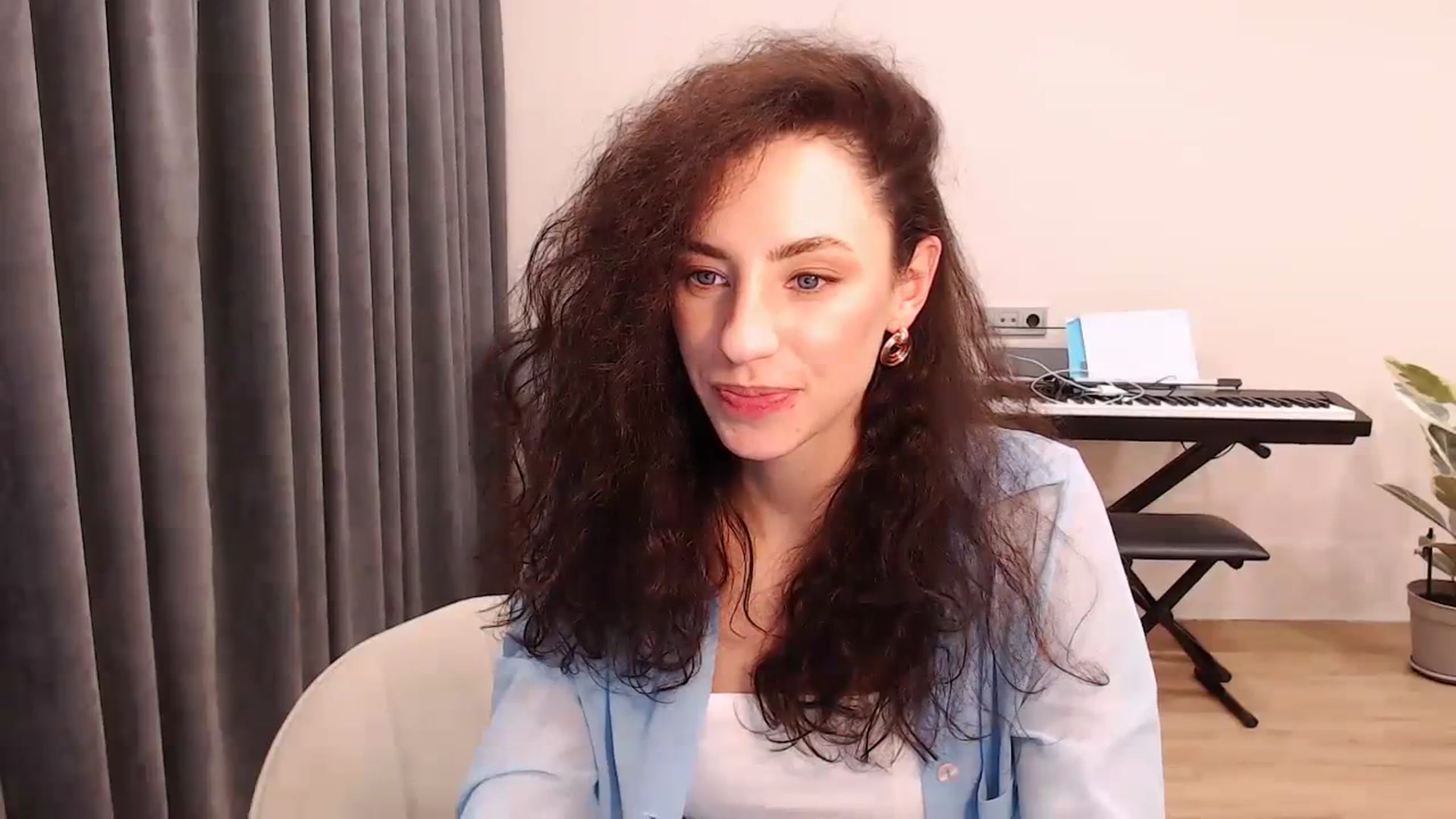 Gallery image thumbnail from Millla_Mi's myfreecams stream on, 03/16/2024, 18:42 image 4 of 20