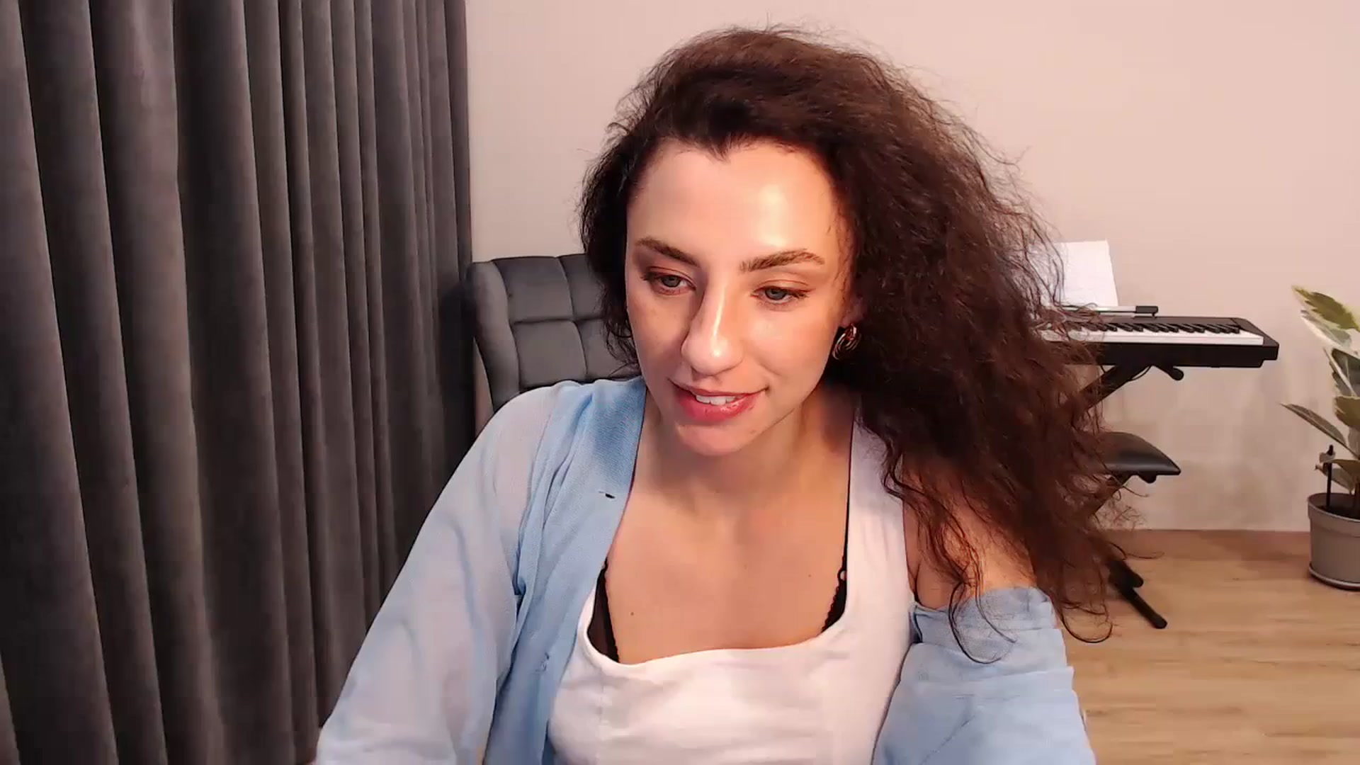 Gallery image thumbnail from Millla_Mi's myfreecams stream on, 03/16/2024, 18:42 image 1 of 20