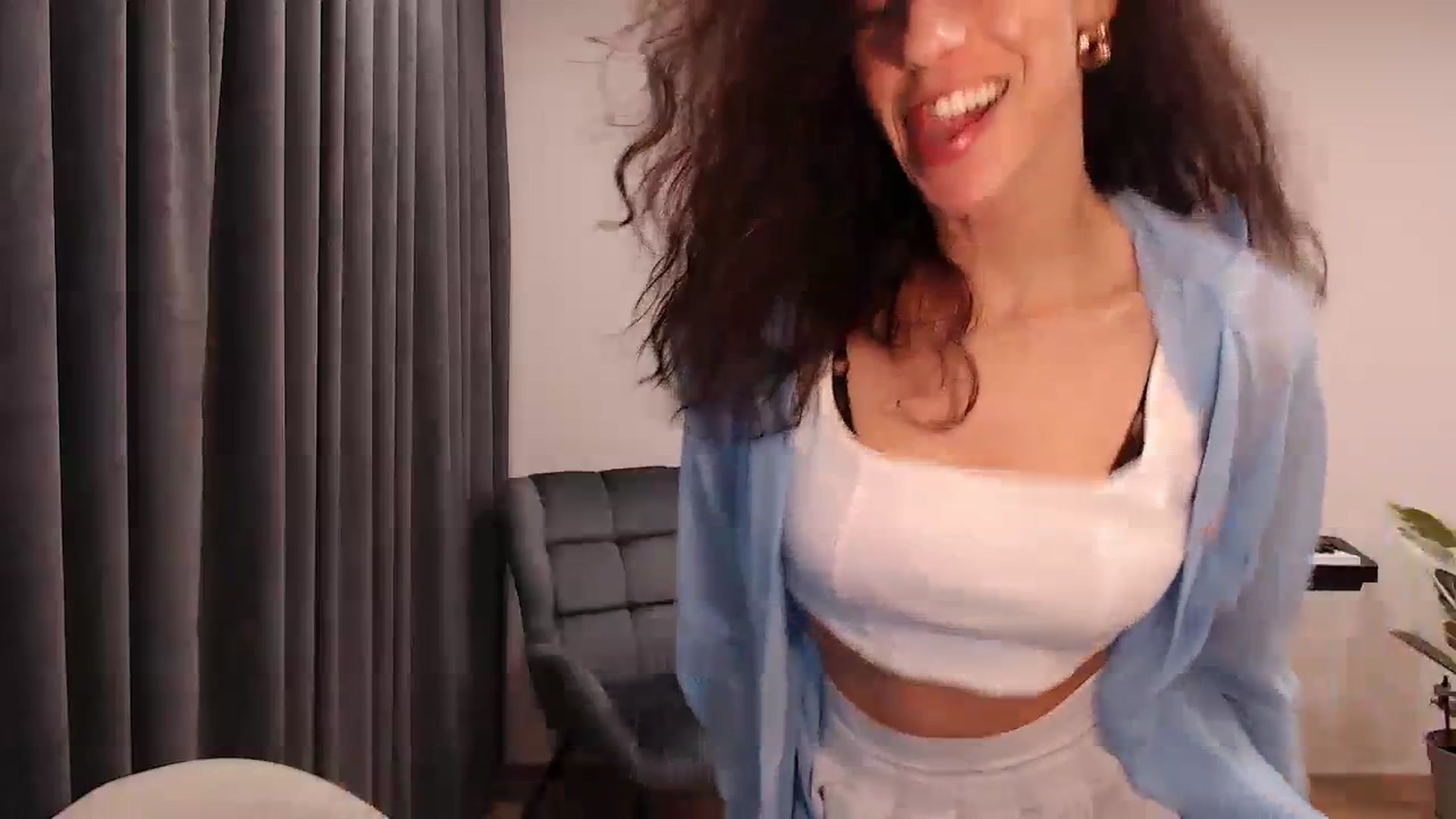 Gallery image thumbnail from Millla_Mi's myfreecams stream on, 03/16/2024, 18:42 image 2 of 20