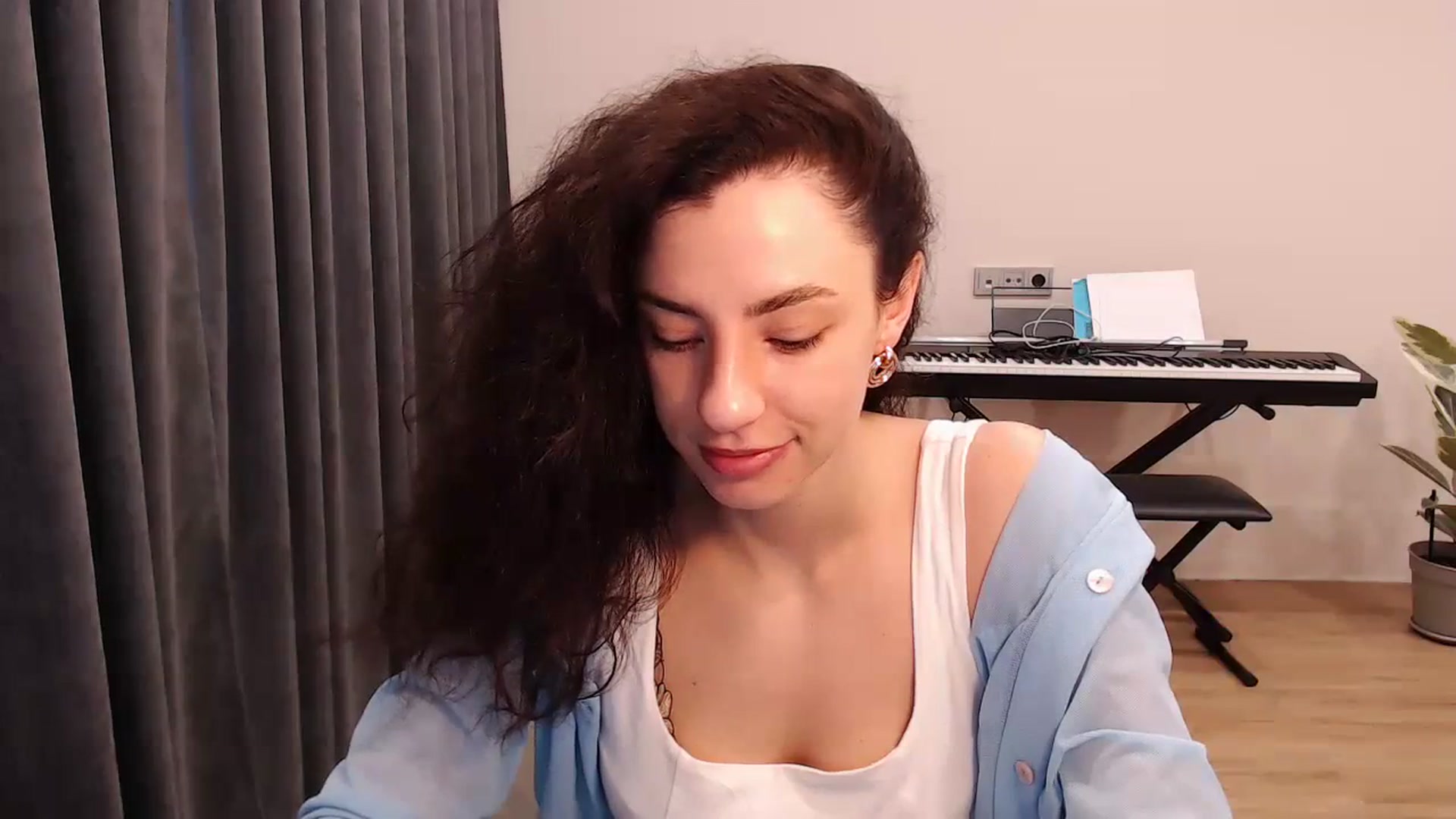 Gallery image thumbnail from Millla_Mi's myfreecams stream on, 03/17/2024, 08:01 image 9 of 20