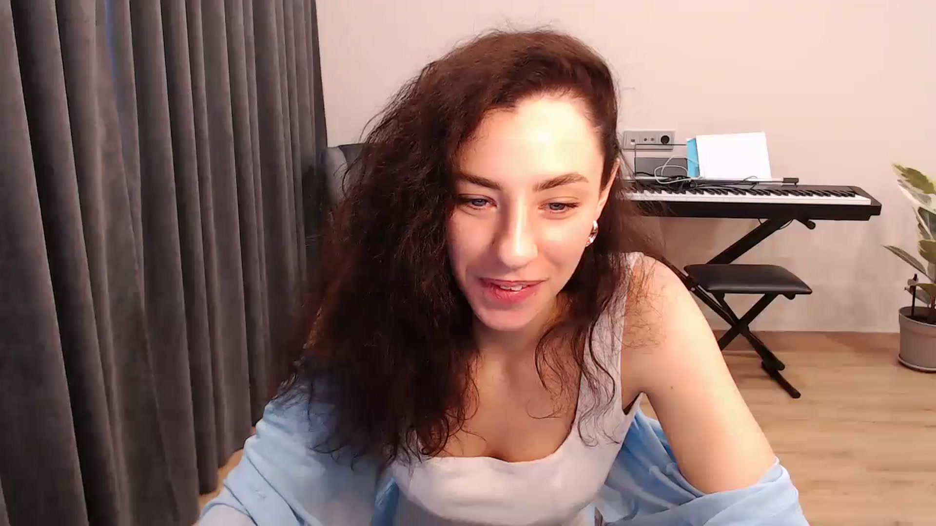 Gallery image thumbnail from Millla_Mi's myfreecams stream on, 03/17/2024, 08:40 image 5 of 20
