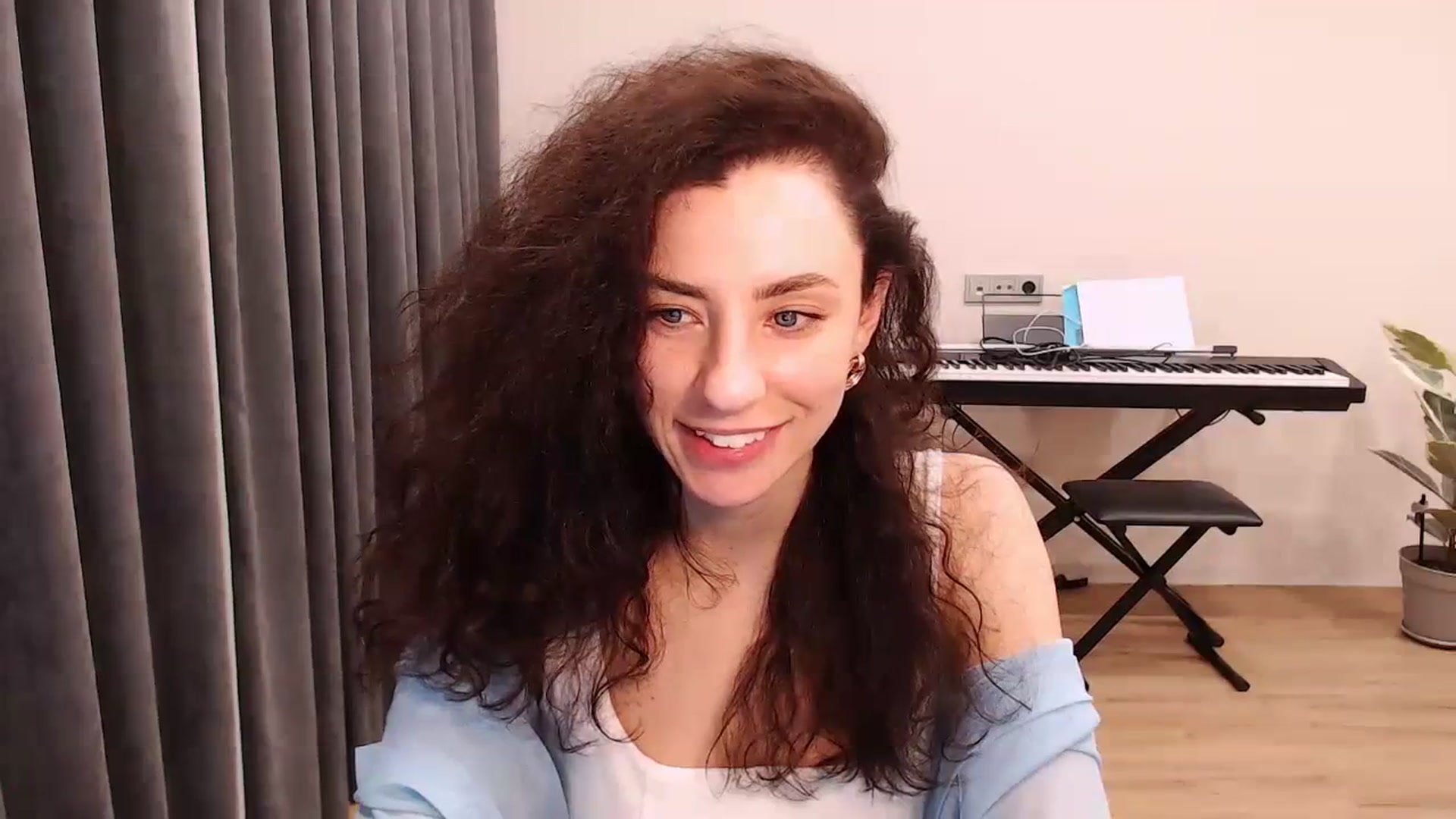 Gallery image thumbnail from Millla_Mi's myfreecams stream on, 03/17/2024, 20:12 image 19 of 20