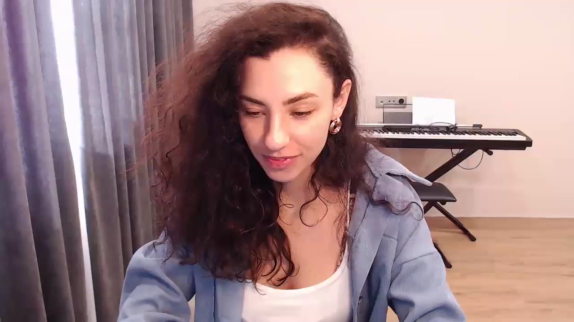 Gallery image thumbnail from Millla_Mi's myfreecams stream on, 03/24/2024, 12:44 image 3 of 20