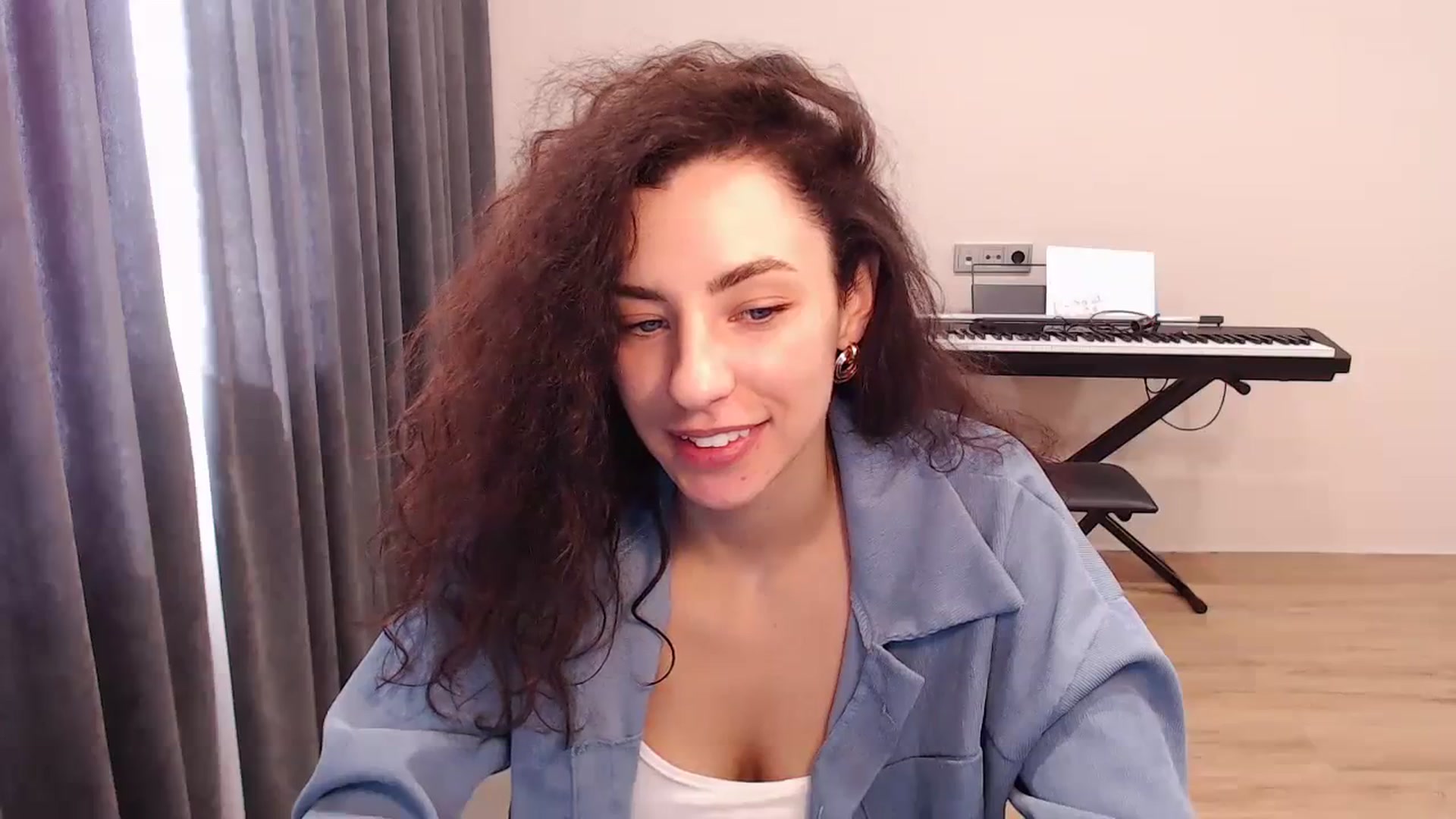 Gallery image thumbnail from Millla_Mi's myfreecams stream on, 03/24/2024, 12:44 image 16 of 20