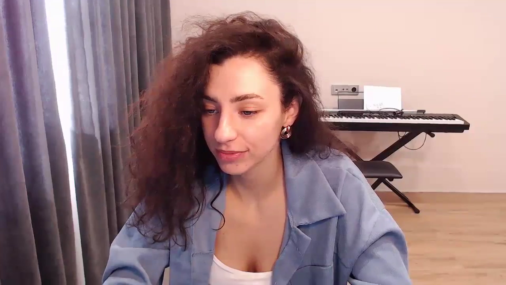 Gallery image thumbnail from Millla_Mi's myfreecams stream on, 03/24/2024, 12:44 image 15 of 20
