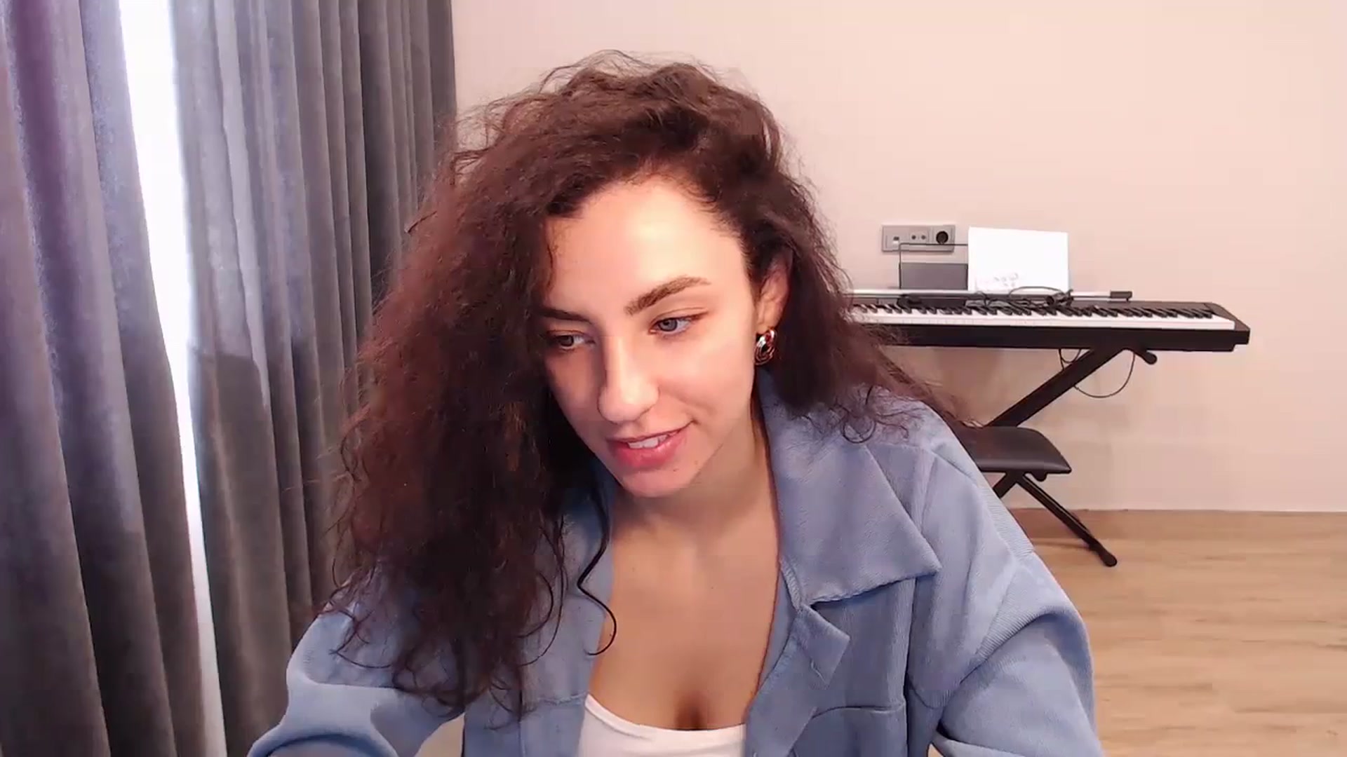 Gallery image thumbnail from Millla_Mi's myfreecams stream on, 03/24/2024, 12:44 image 17 of 20