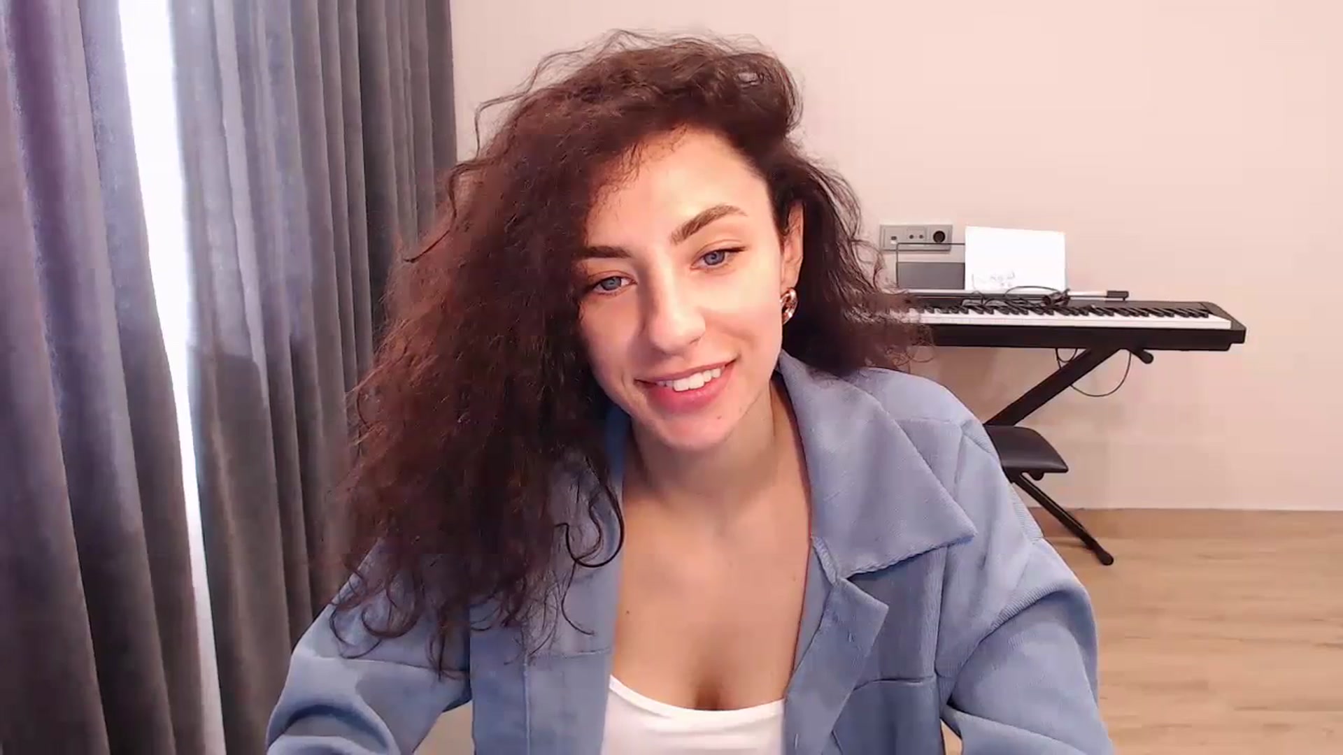 Gallery image thumbnail from Millla_Mi's myfreecams stream on, 03/24/2024, 12:44 image 14 of 20