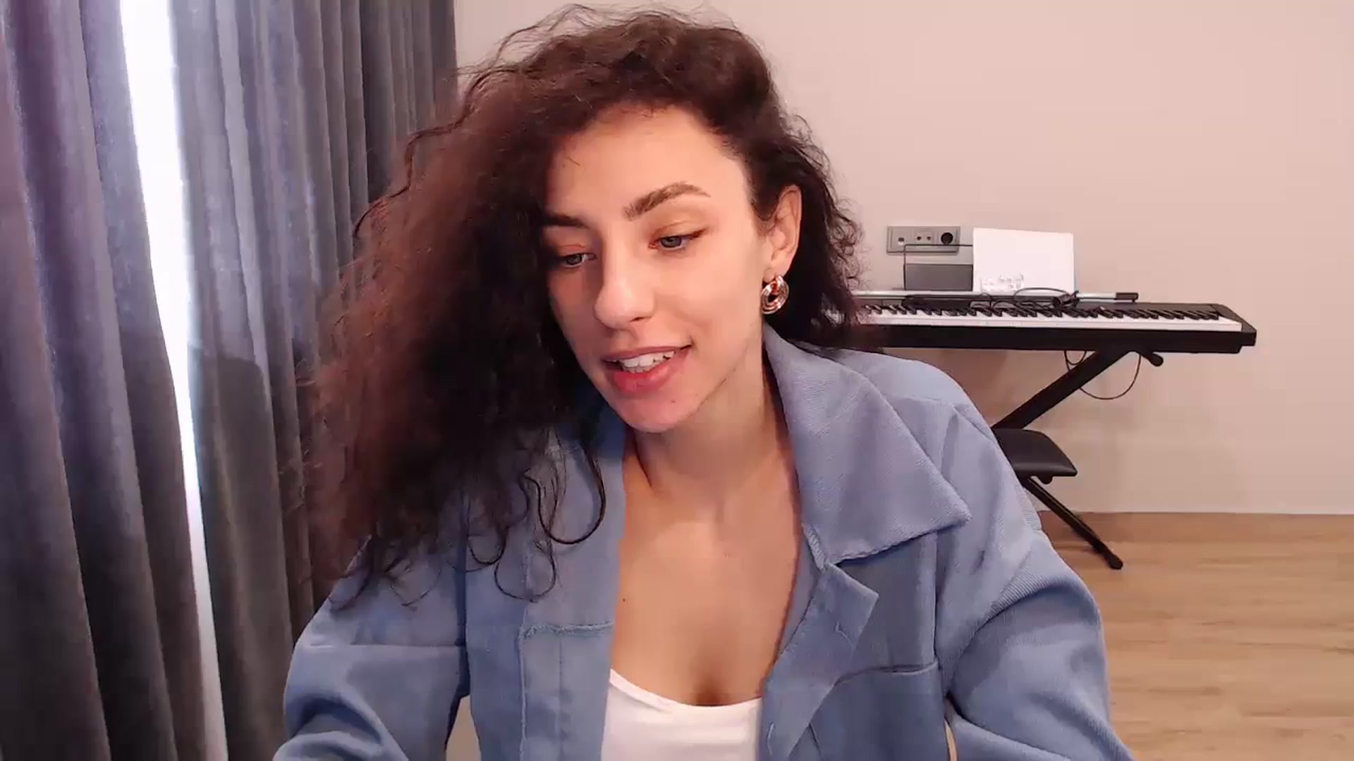 Gallery image thumbnail from Millla_Mi's myfreecams stream on, 03/24/2024, 12:44 image 12 of 20
