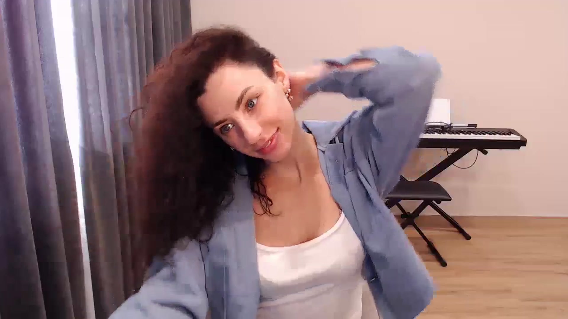 Gallery image thumbnail from Millla_Mi's myfreecams stream on, 03/24/2024, 12:44 image 7 of 20