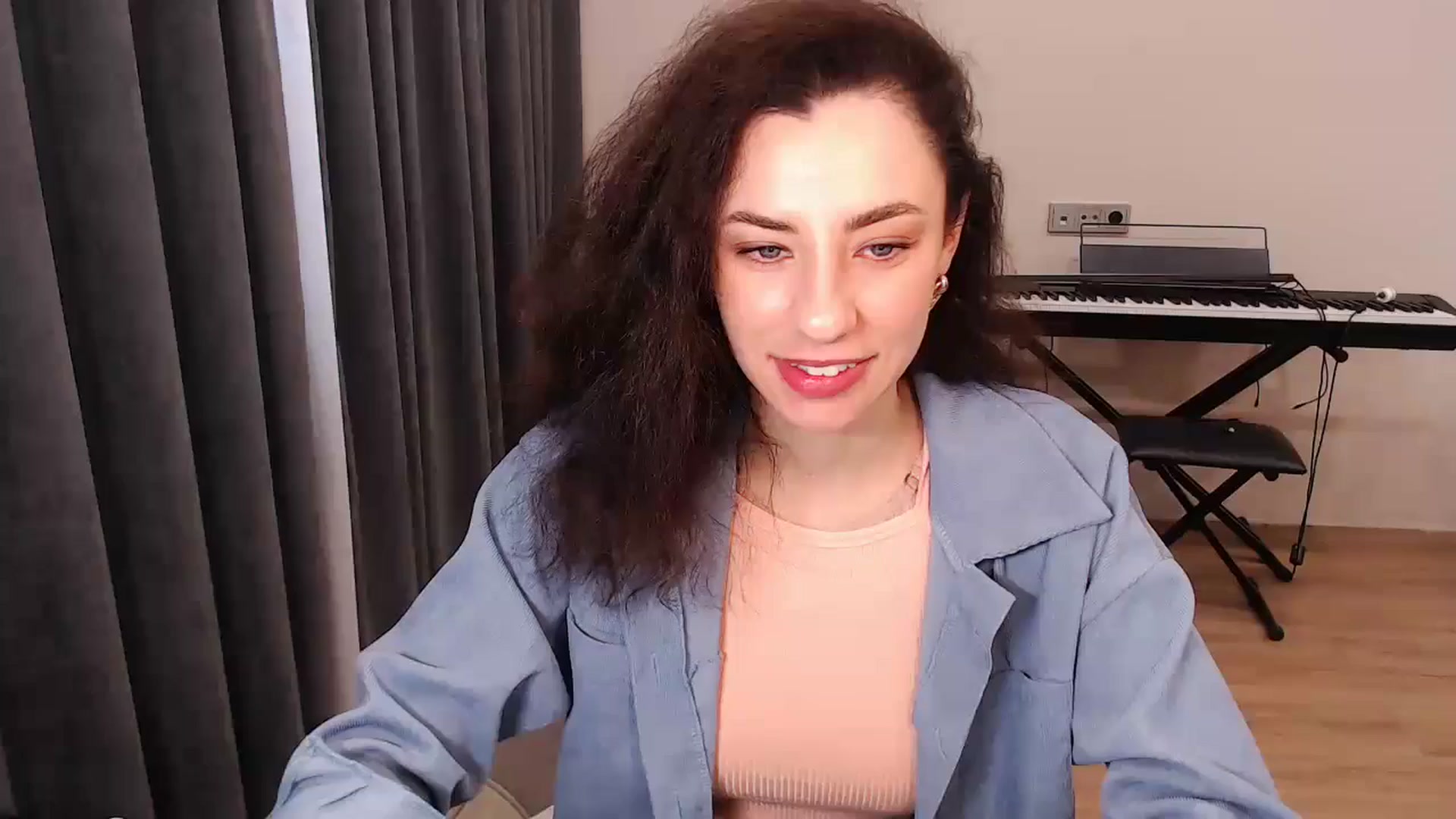 Gallery image thumbnail from Millla_Mi's myfreecams stream on, 05/07/2024, 06:27 image 3 of 20