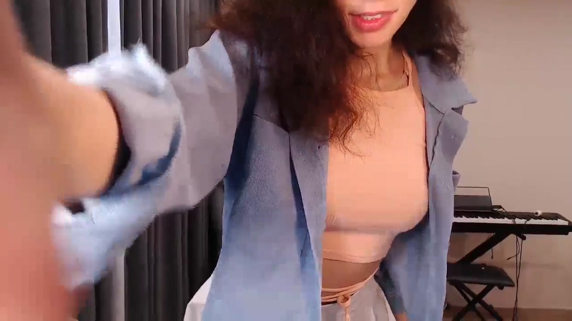Gallery image thumbnail from Millla_Mi's myfreecams stream on, 05/07/2024, 06:27 image 15 of 20