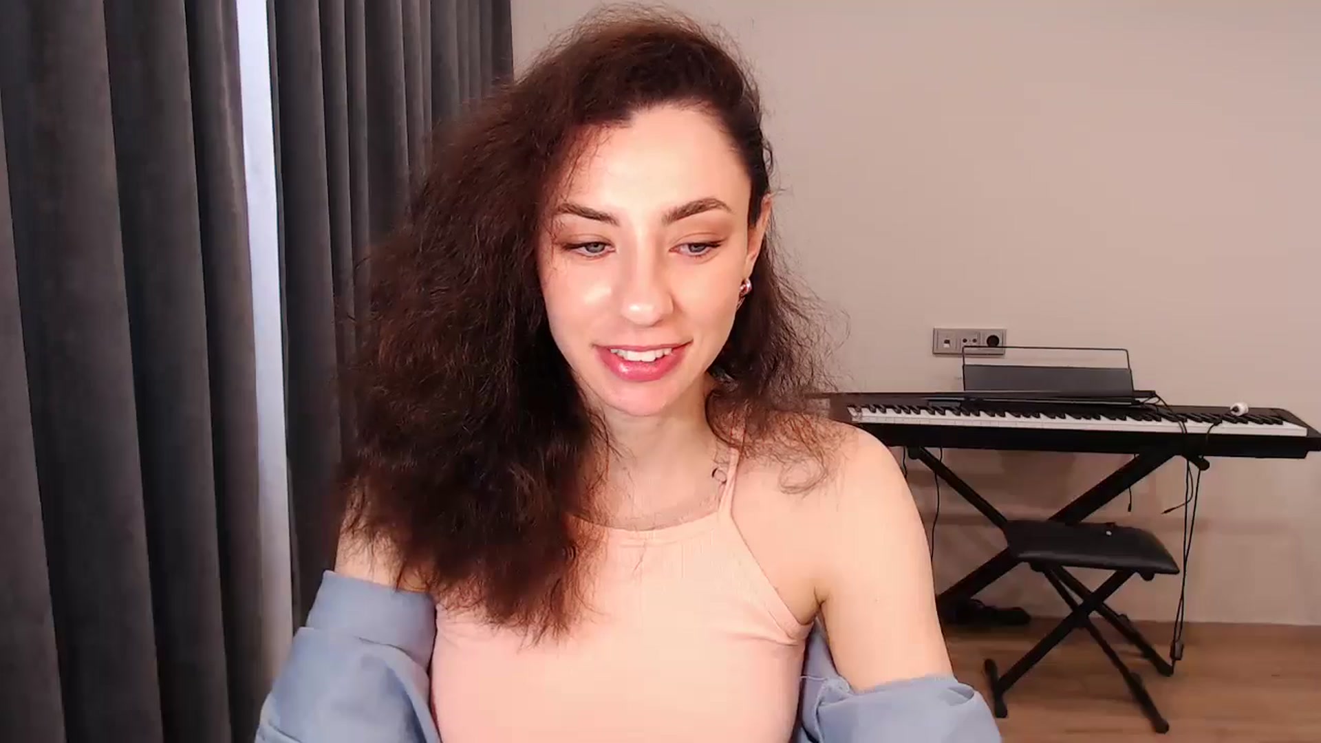 Gallery image thumbnail from Millla_Mi's myfreecams stream on, 05/07/2024, 06:27 image 20 of 20