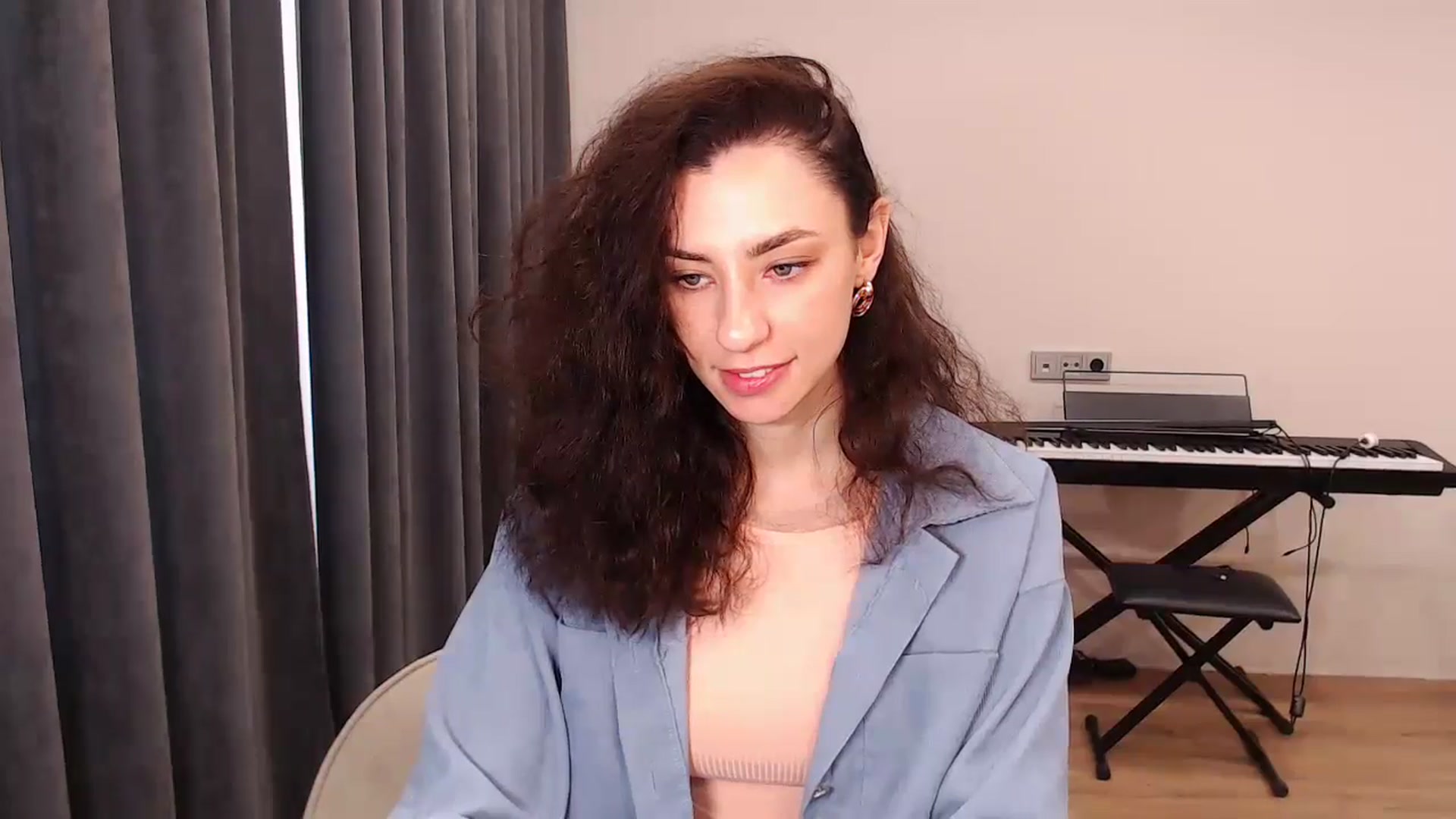 Gallery image thumbnail from Millla_Mi's myfreecams stream on, 05/07/2024, 08:05 image 6 of 20