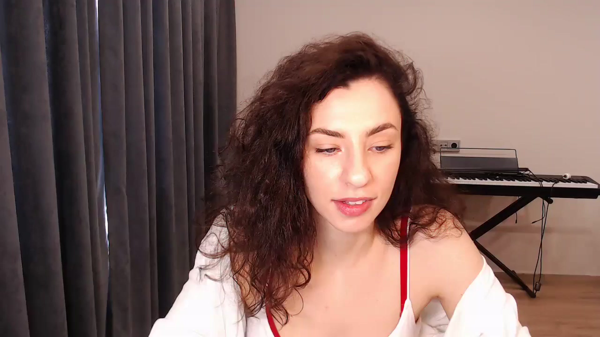 Gallery image thumbnail from Millla_Mi's myfreecams stream on, 05/08/2024, 09:44 image 1 of 20