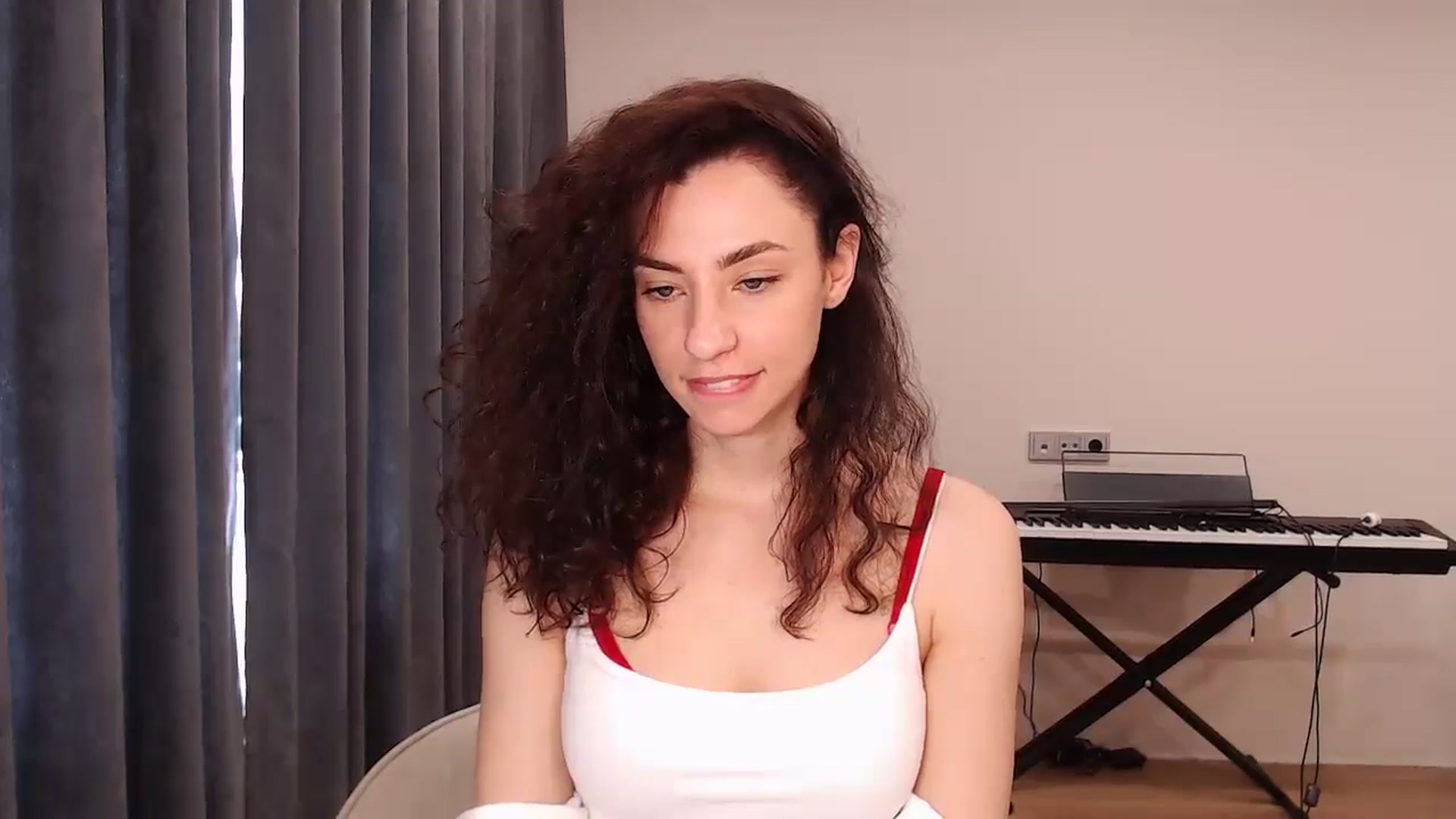 Gallery image thumbnail from Millla_Mi's myfreecams stream on, 05/08/2024, 09:44 image 13 of 20