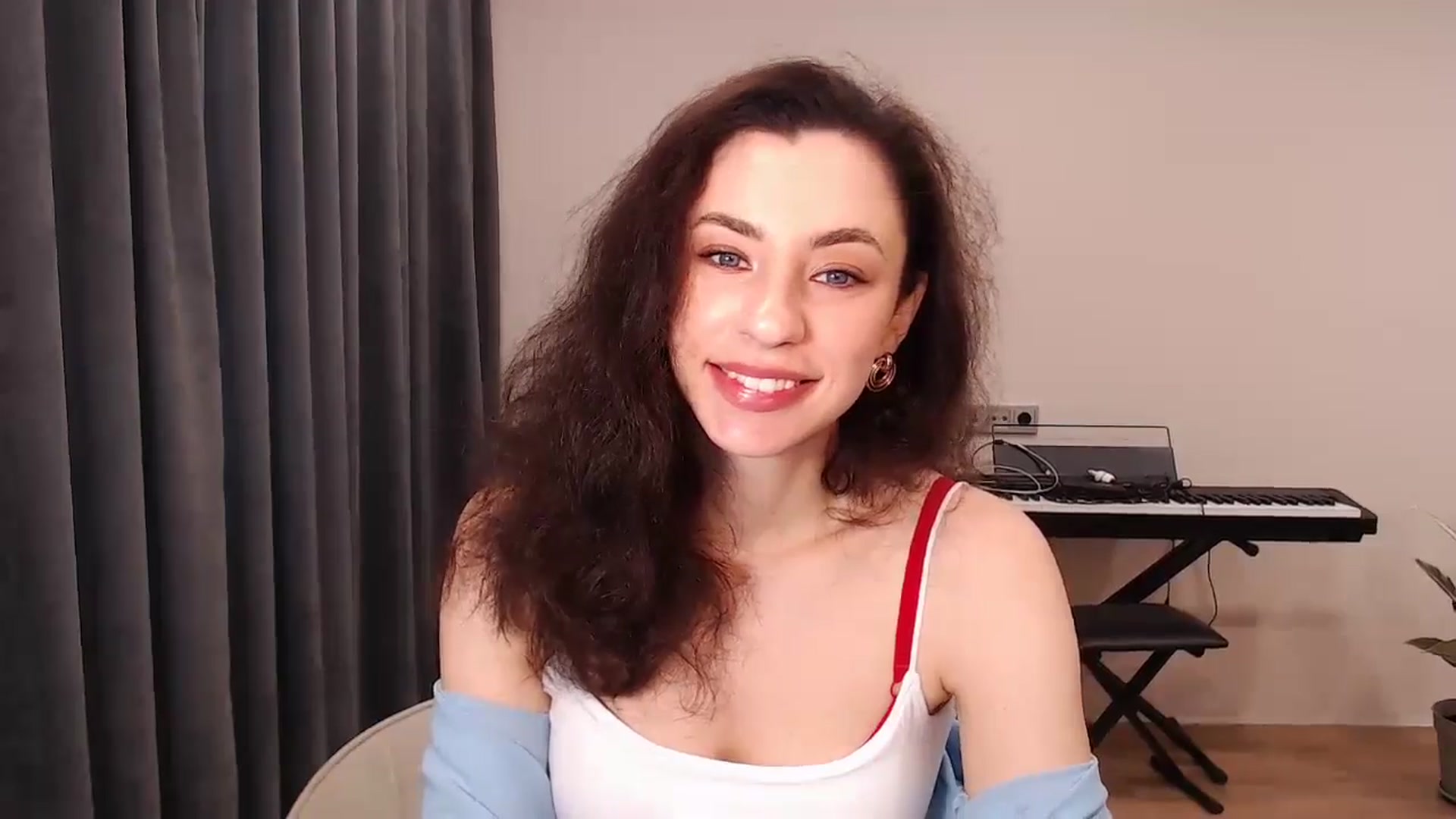 Gallery image thumbnail from Millla_Mi's myfreecams stream on, 05/11/2024, 08:27 image 12 of 20