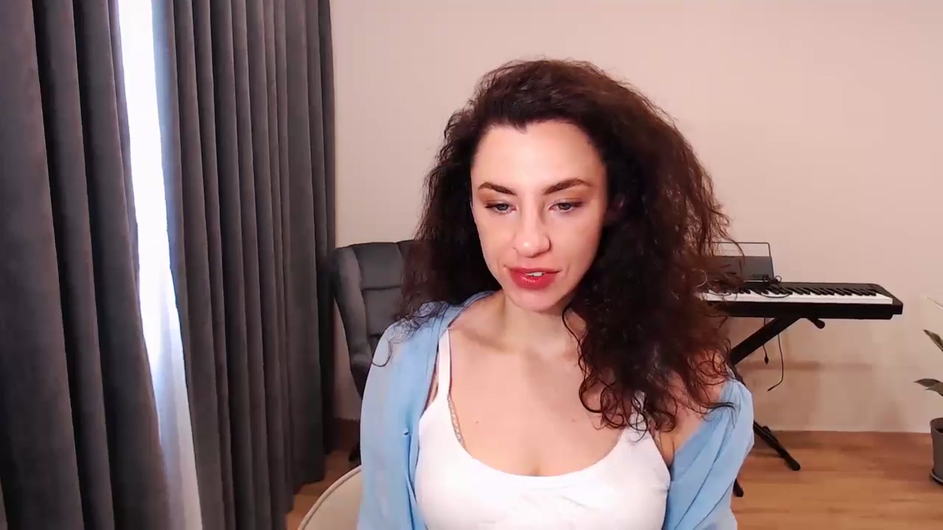 Gallery image thumbnail from Millla_Mi's myfreecams stream on, 05/21/2024, 05:02 image 5 of 20